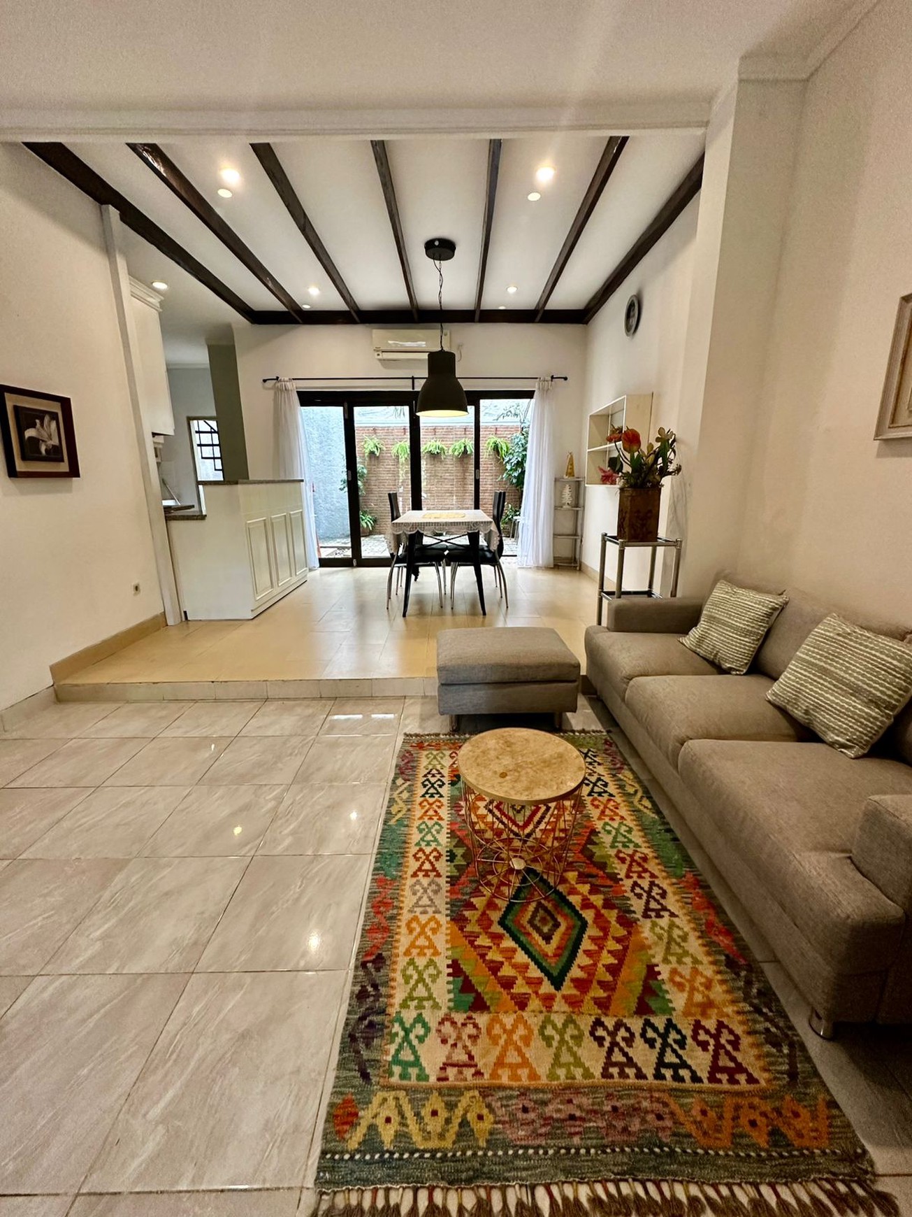 Dijual Rumah di Bintaro Cantik Luas 120 dan Bangunan 200 Dalam Cluster sudah SHM