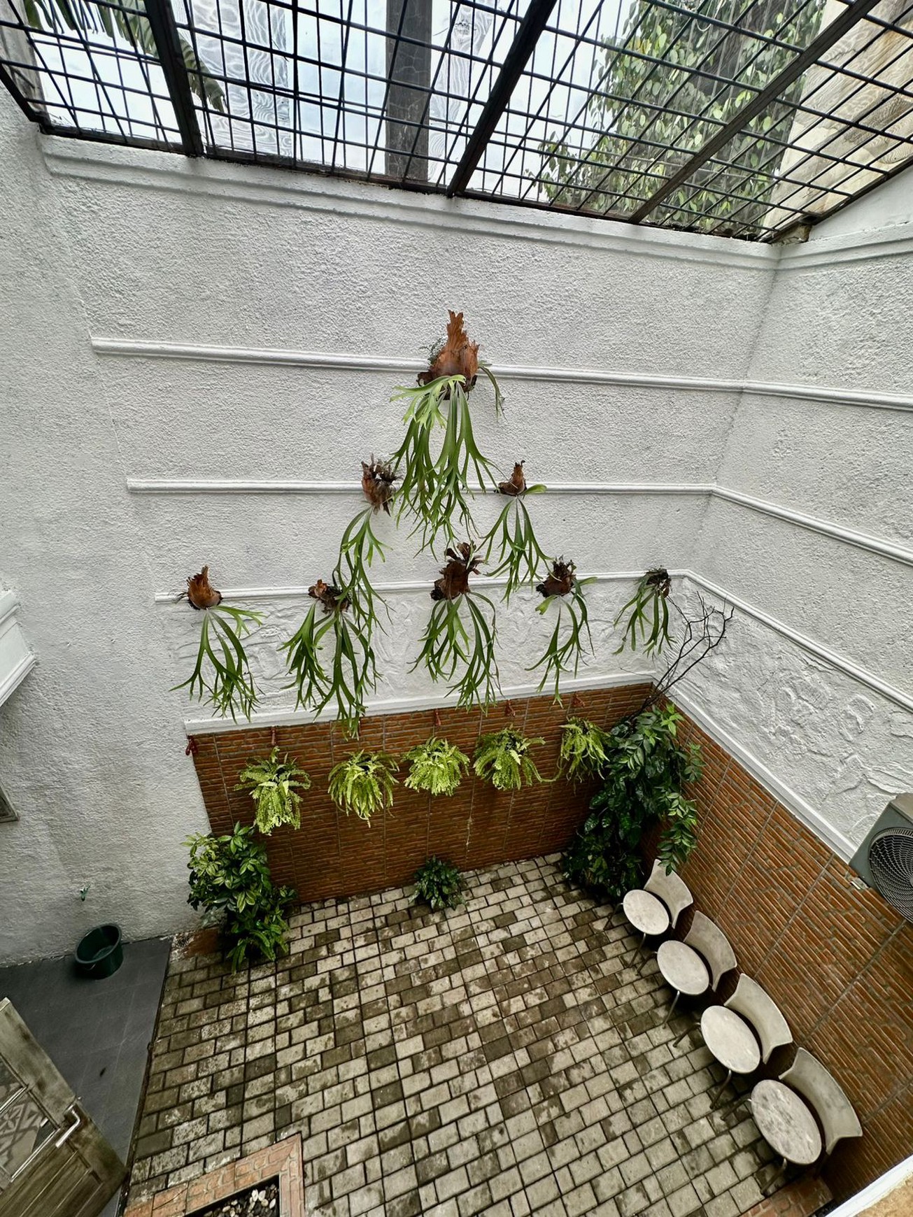 Dijual Rumah di Bintaro Cantik Luas 120 dan Bangunan 200 Dalam Cluster sudah SHM