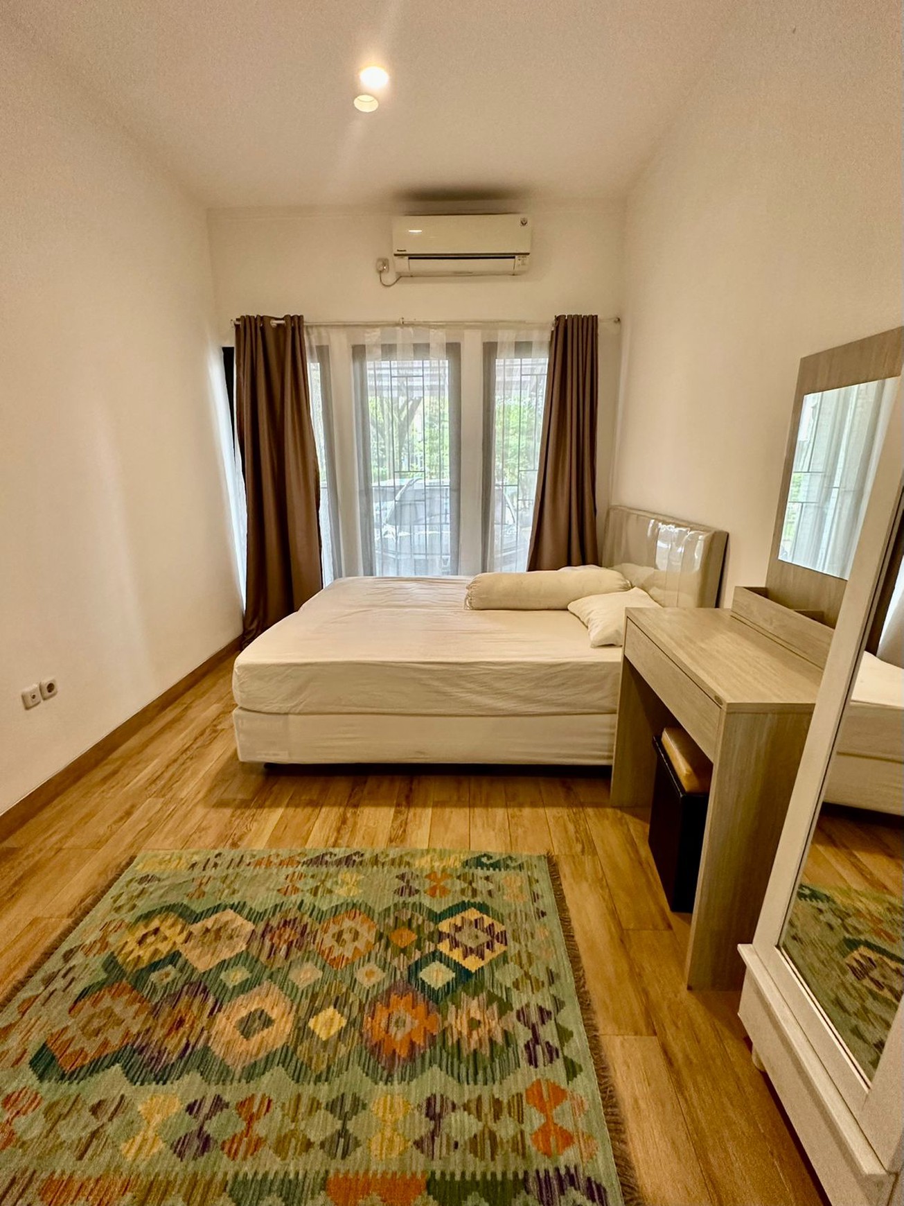 Dijual Rumah di Bintaro Cantik Luas 120 dan Bangunan 200 Dalam Cluster sudah SHM