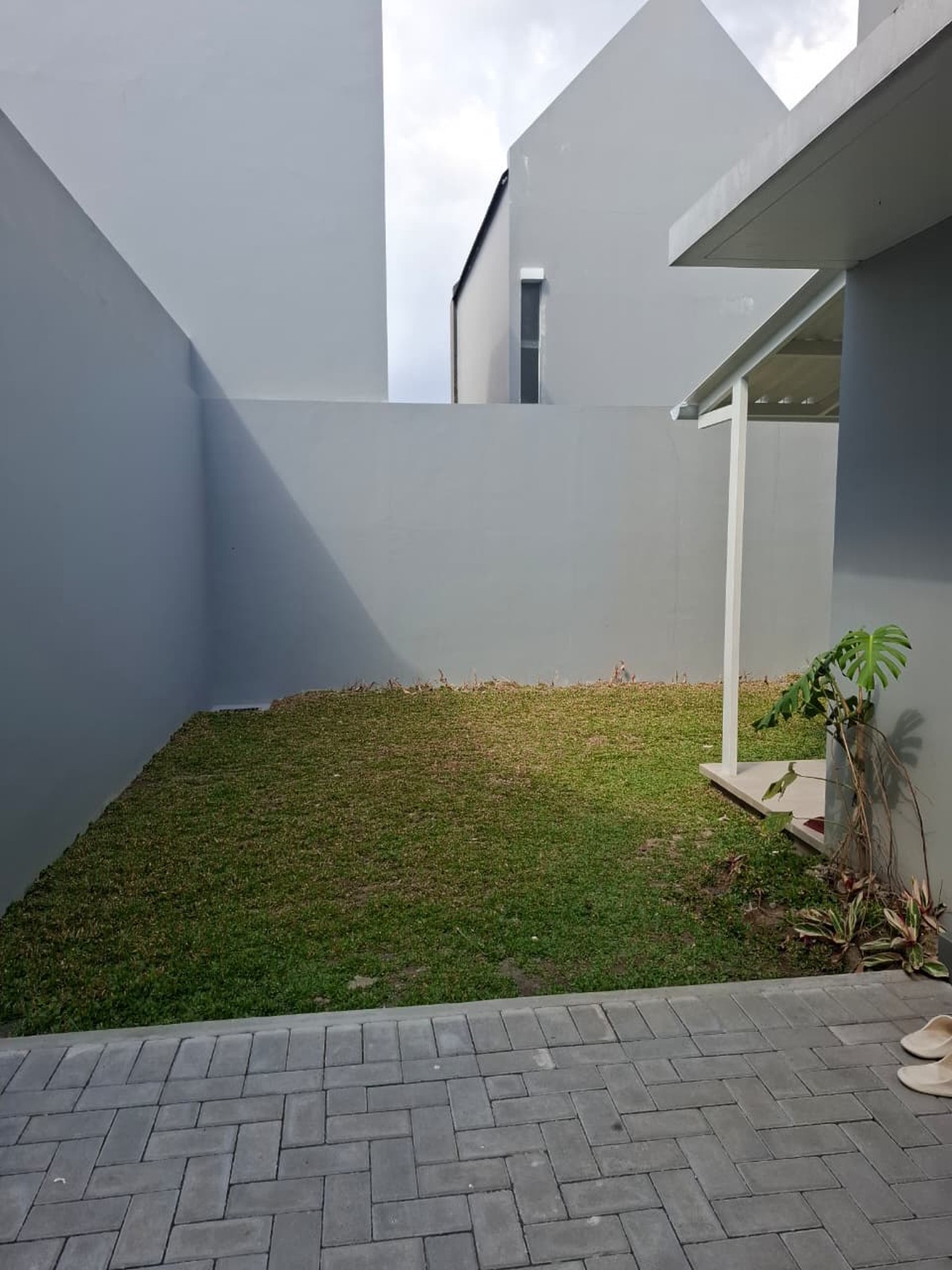 Disewakan Rumah Furnish Dalam Perum Villa Regency Jalan Plagan Donoharjo Ngaglik Sleman
