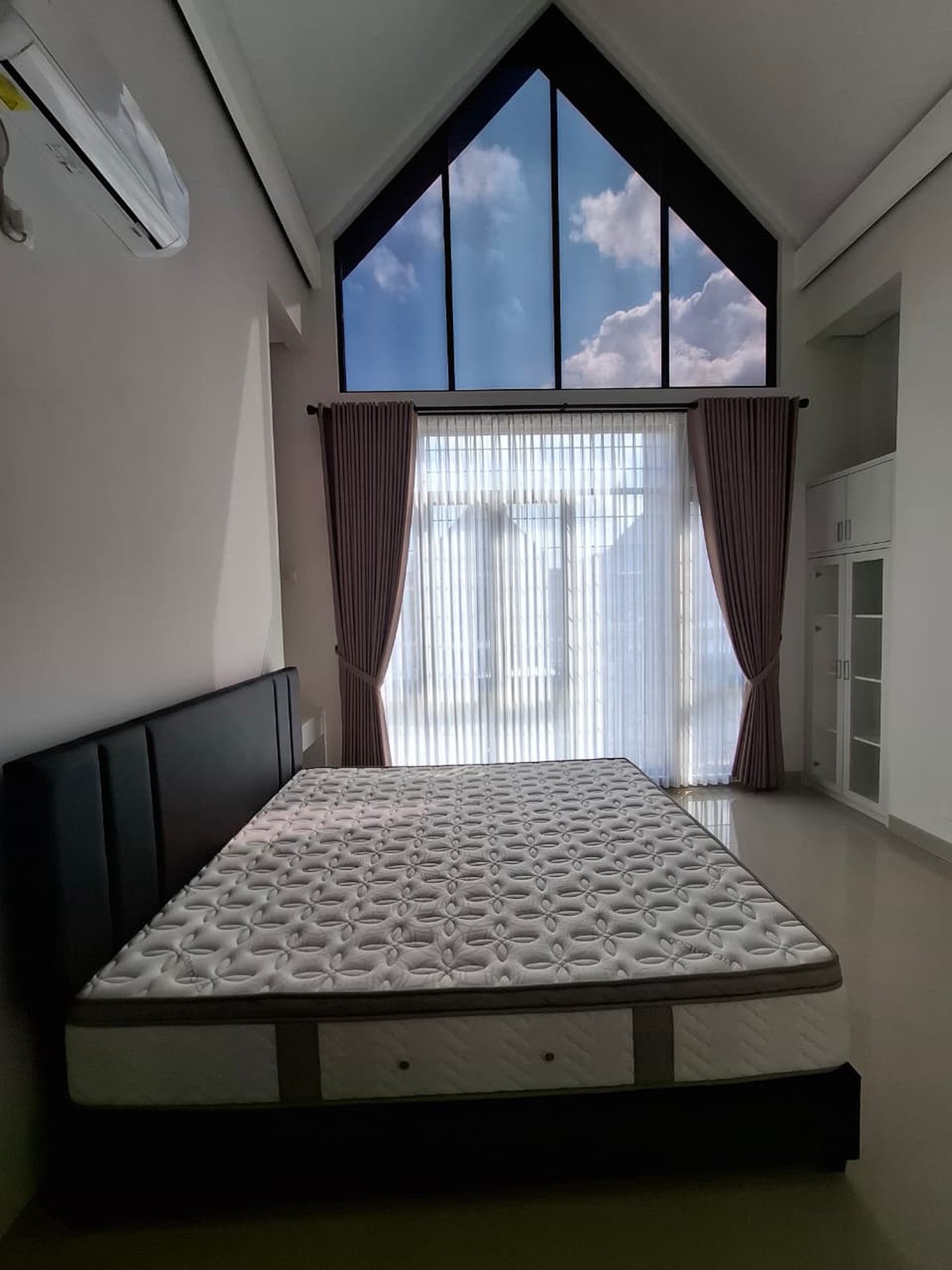 Disewakan Rumah Furnish Dalam Perum Villa Regency Jalan Plagan Donoharjo Ngaglik Sleman