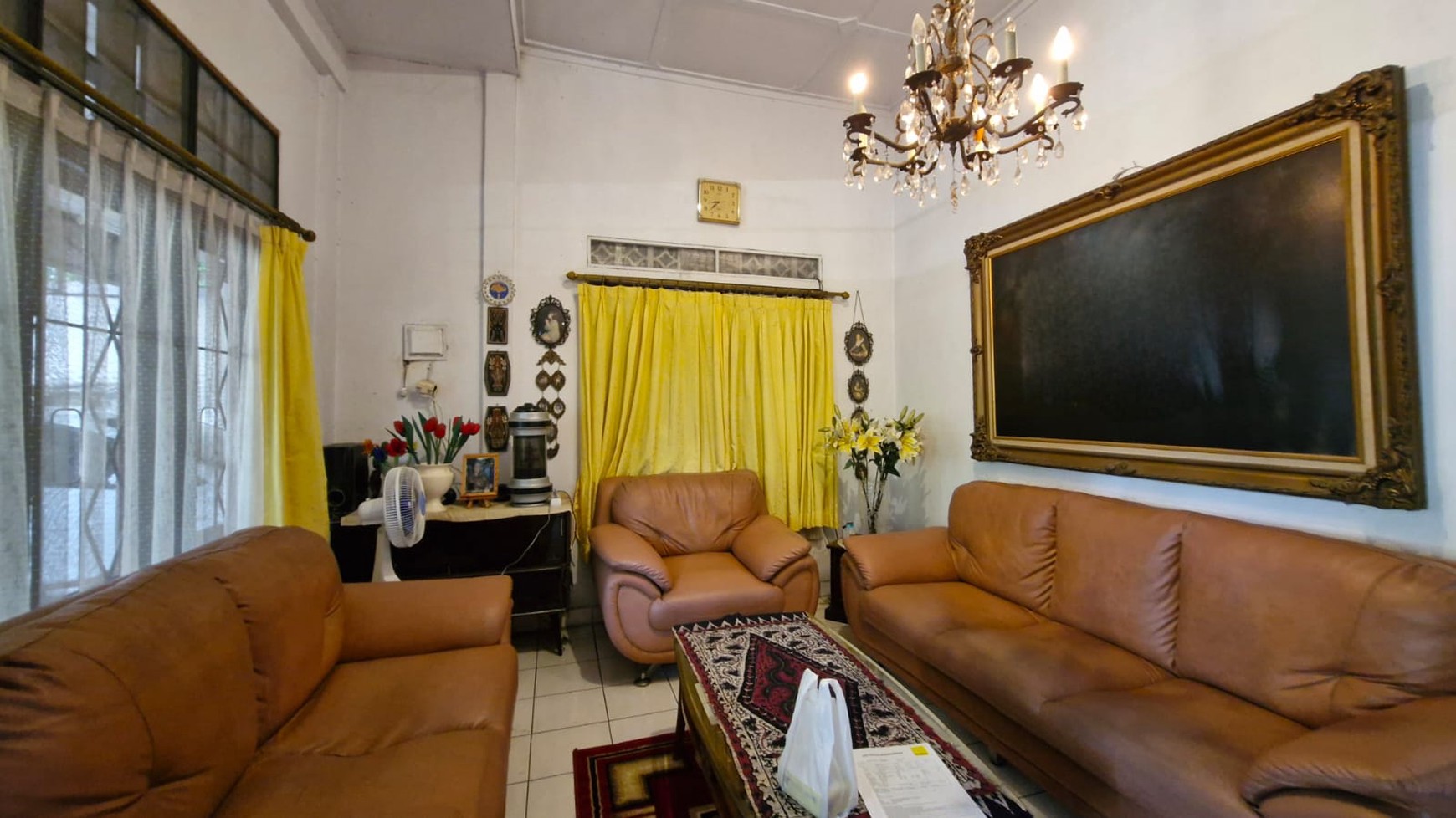 Dijual Rumah Lama Hitung Tanah, Lokasi Strategis Daerah Kebayoran Baru, JakSel