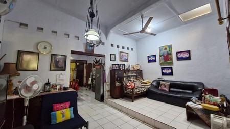 Dijual Rumah Lama Hitung Tanah, Lokasi Strategis Daerah Kebayoran Baru, JakSel