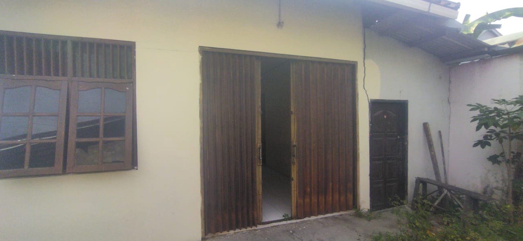 Disewakan Rumah 10 Kamar Tidur Lokasi Dekat Jembatan Merah Caturtunggal, Depok, Sleman