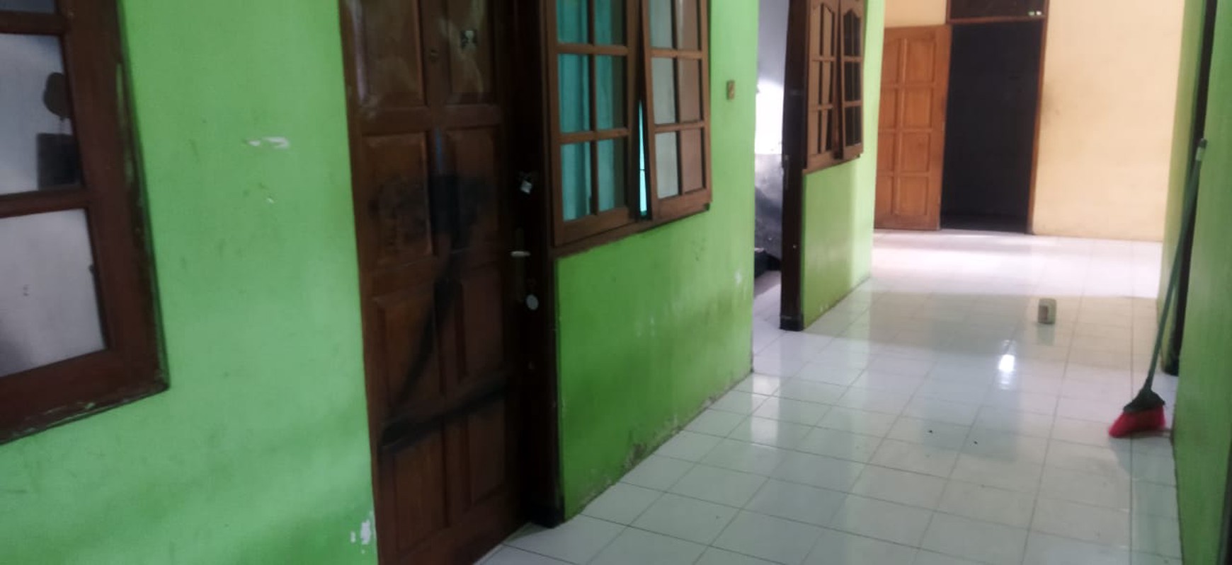 Disewakan Rumah 10 Kamar Tidur Lokasi Dekat Jembatan Merah Caturtunggal, Depok, Sleman