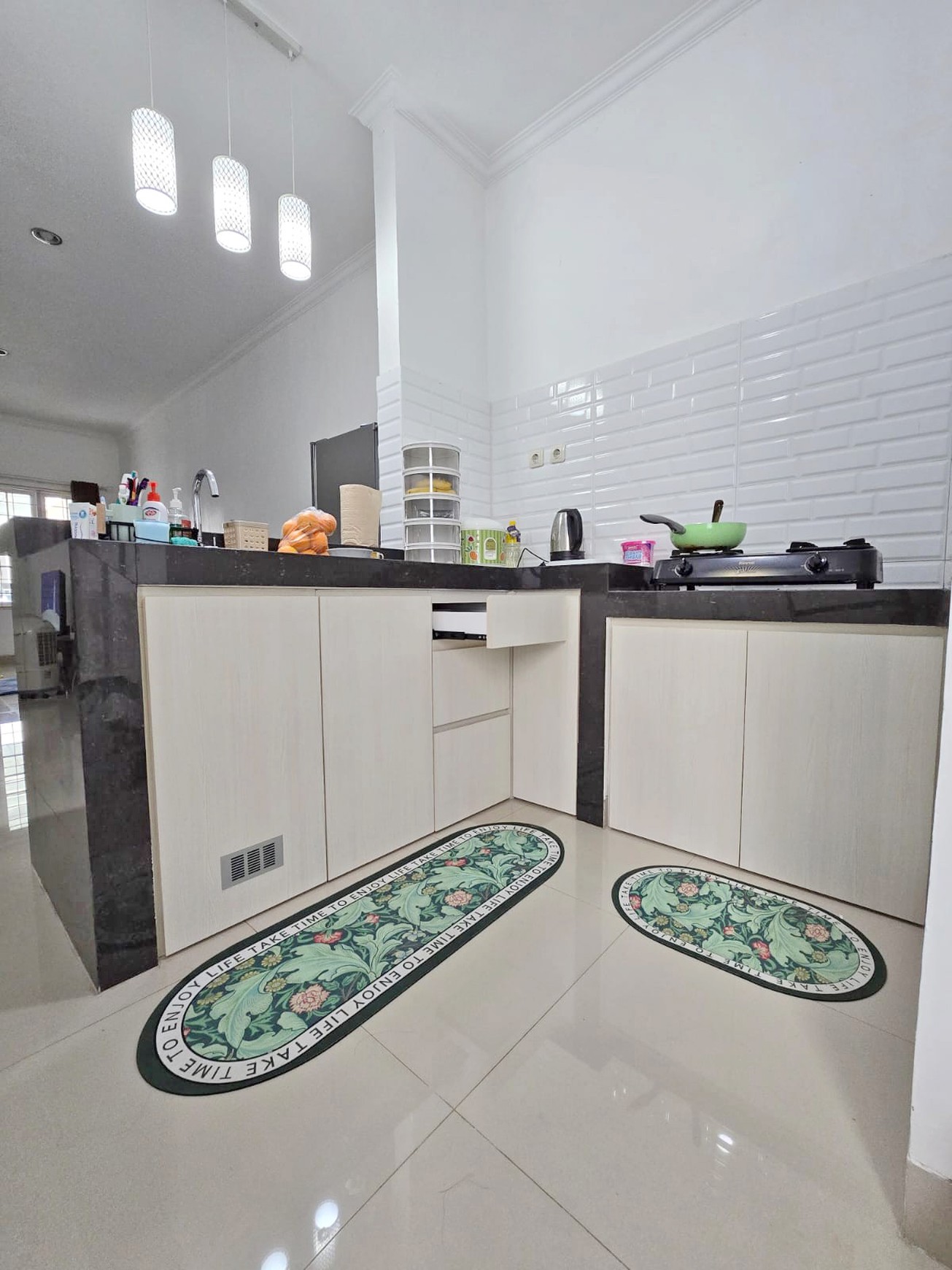 Rumah Siap Huni di Cluster Bougenville Loka, Graha Raya Bintaro