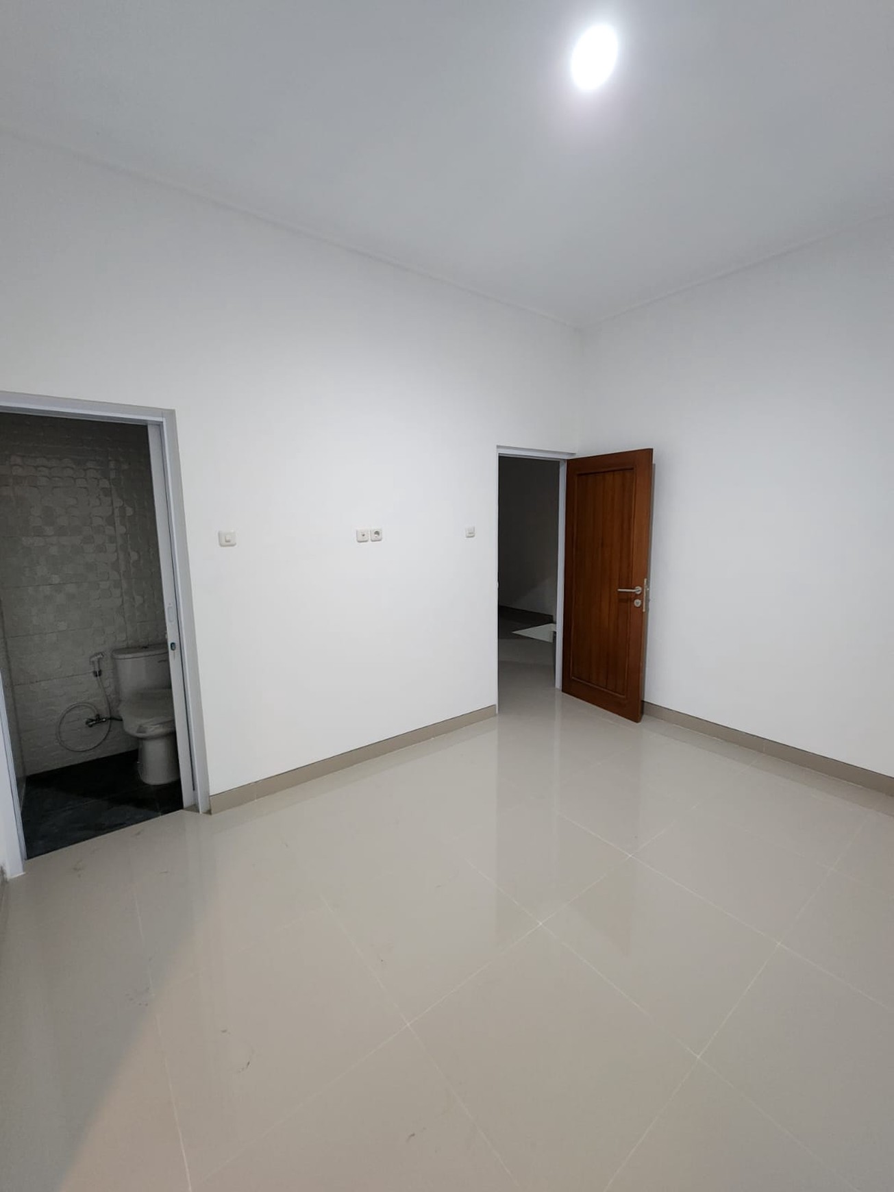 Rumah Dalam Perum Griya Kuantan Nogotirto Gamping, Sleman