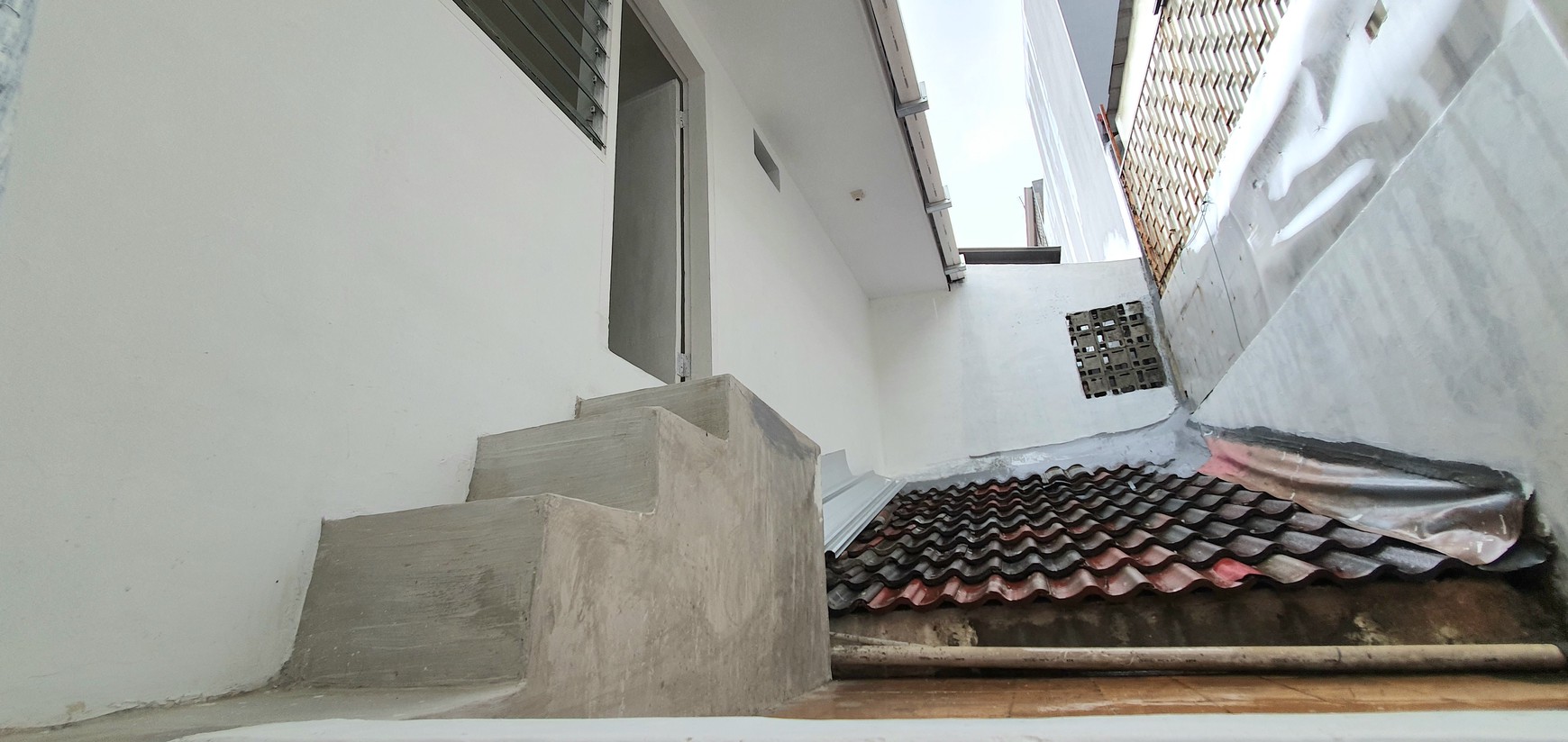 Rumah Sunter Indah sudah renovasi, 100% baru
