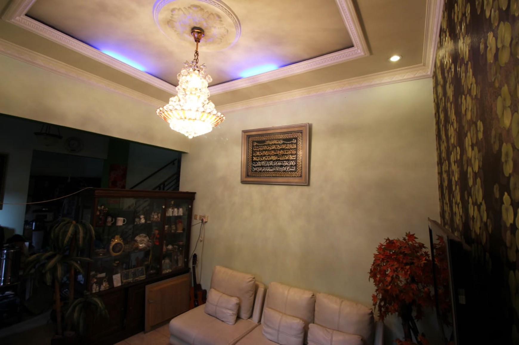 Rumah 3 Lantai, Bebas banjir, Lokasi Strategis dekat dengan ST. Sudimara