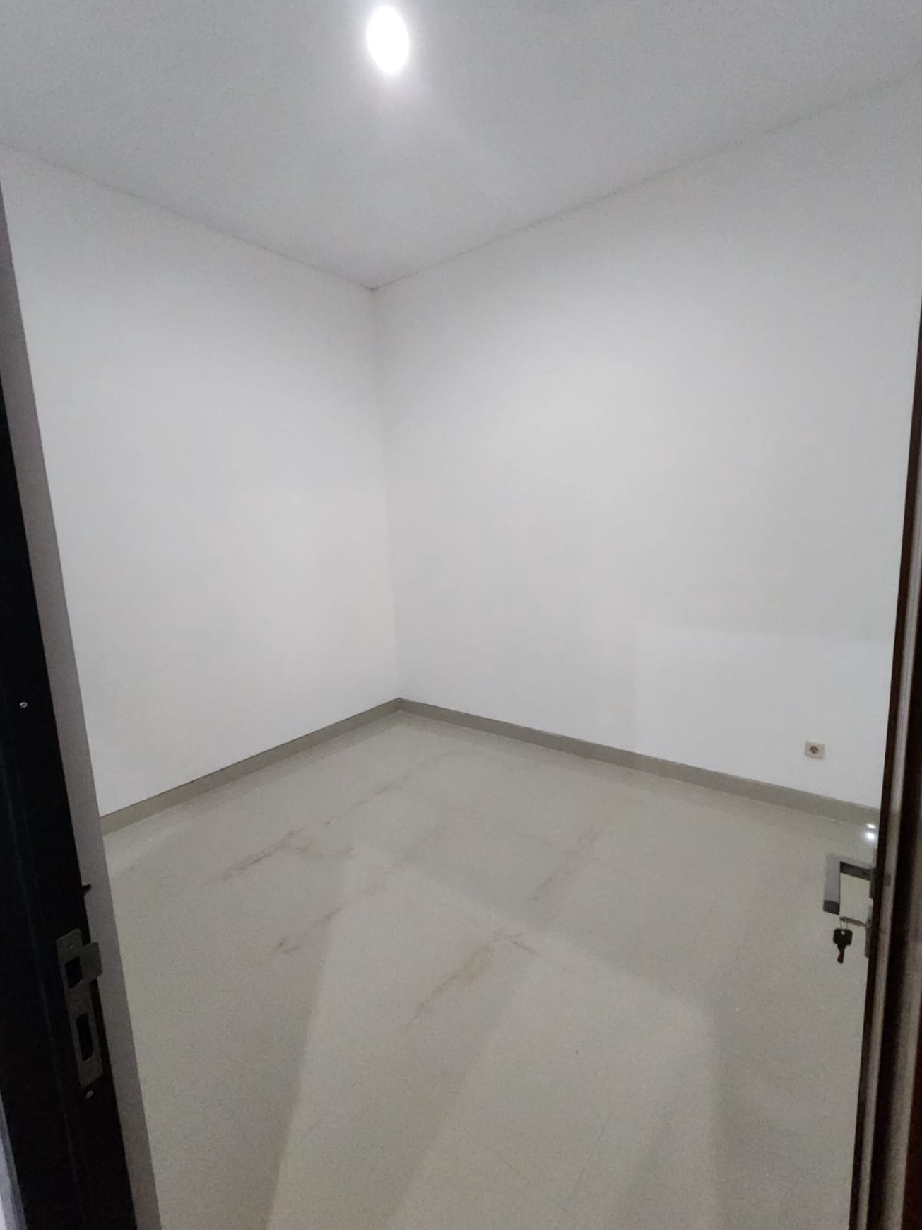 Rumah Hook Semi Furnish Dalam Perum Taman Kuantan Sendangadi Mlati Sleman