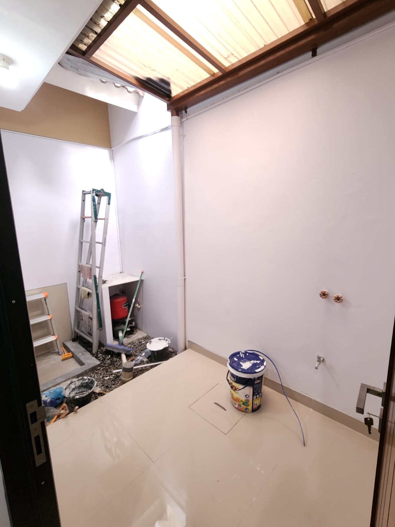Rumah Hook Semi Furnish Dalam Perum Taman Kuantan Sendangadi Mlati Sleman