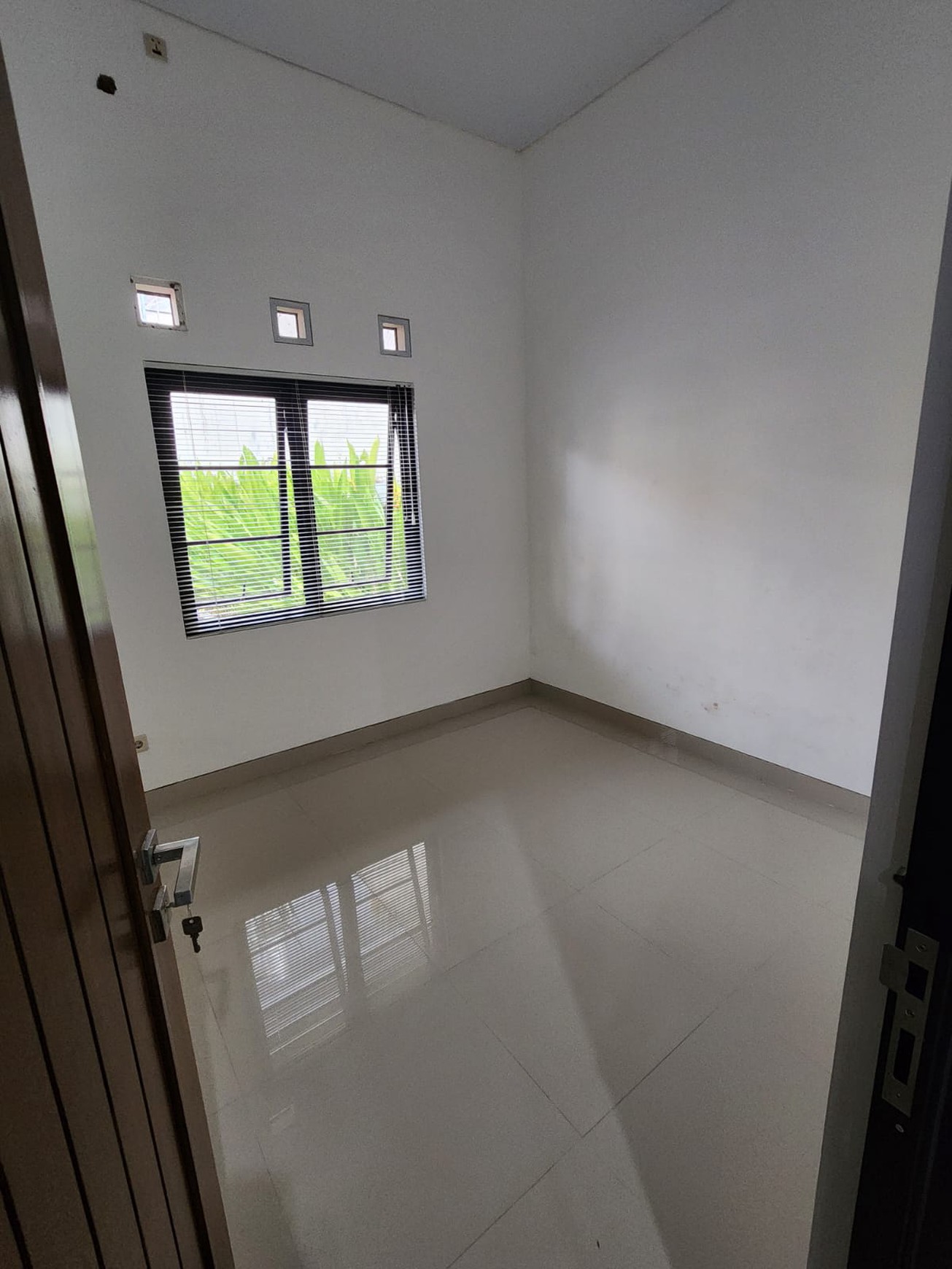Rumah Hook Semi Furnish Dalam Perum Taman Kuantan Sendangadi Mlati Sleman