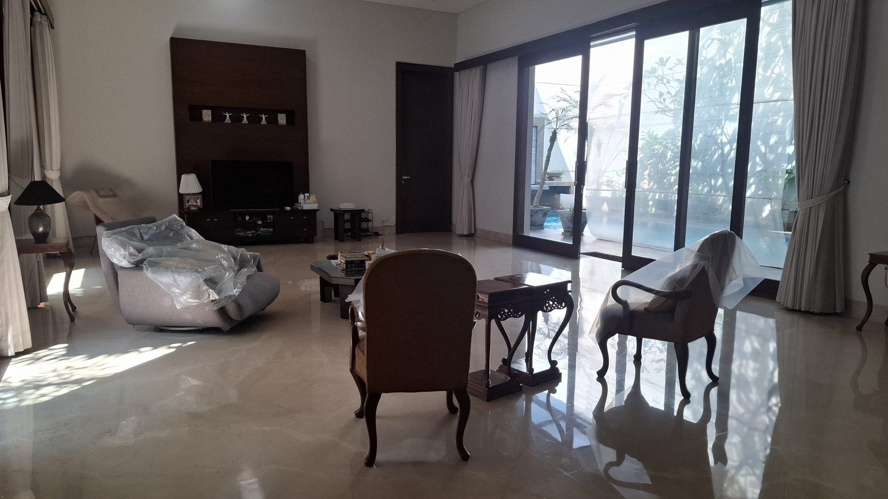 DIJUAL RUMAH LUX DI AREA STRATEGIS DI PONDOK INDAH