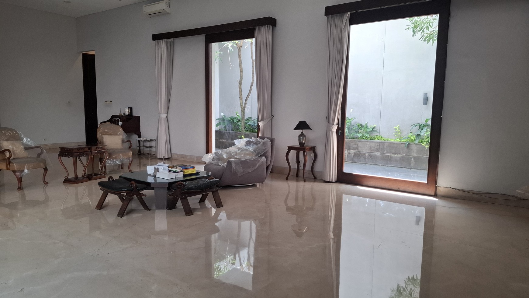 DIJUAL RUMAH LUX DI AREA STRATEGIS DI PONDOK INDAH