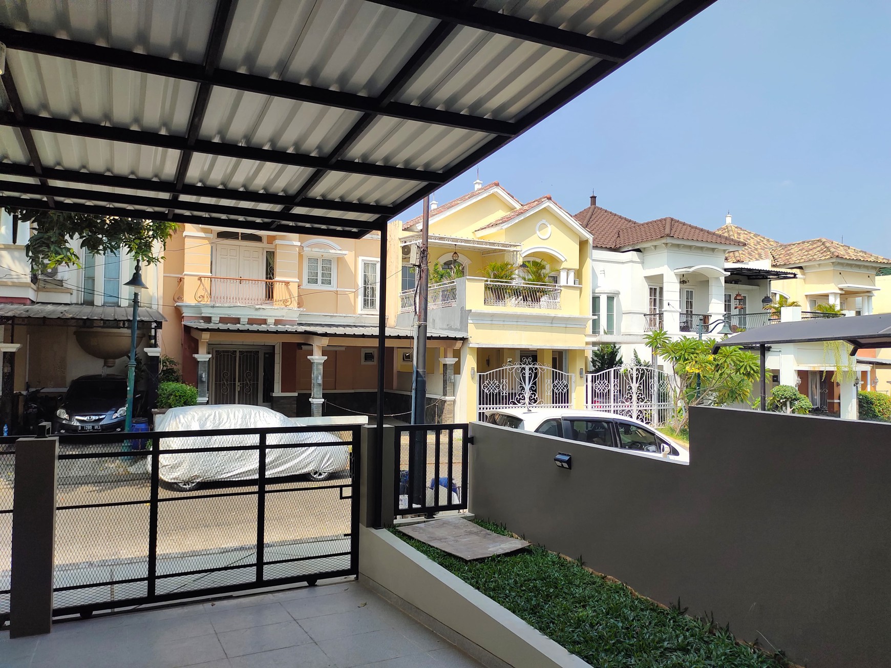 Rumah Brand New 2 Lantai di Raffles Hills Cibubur 