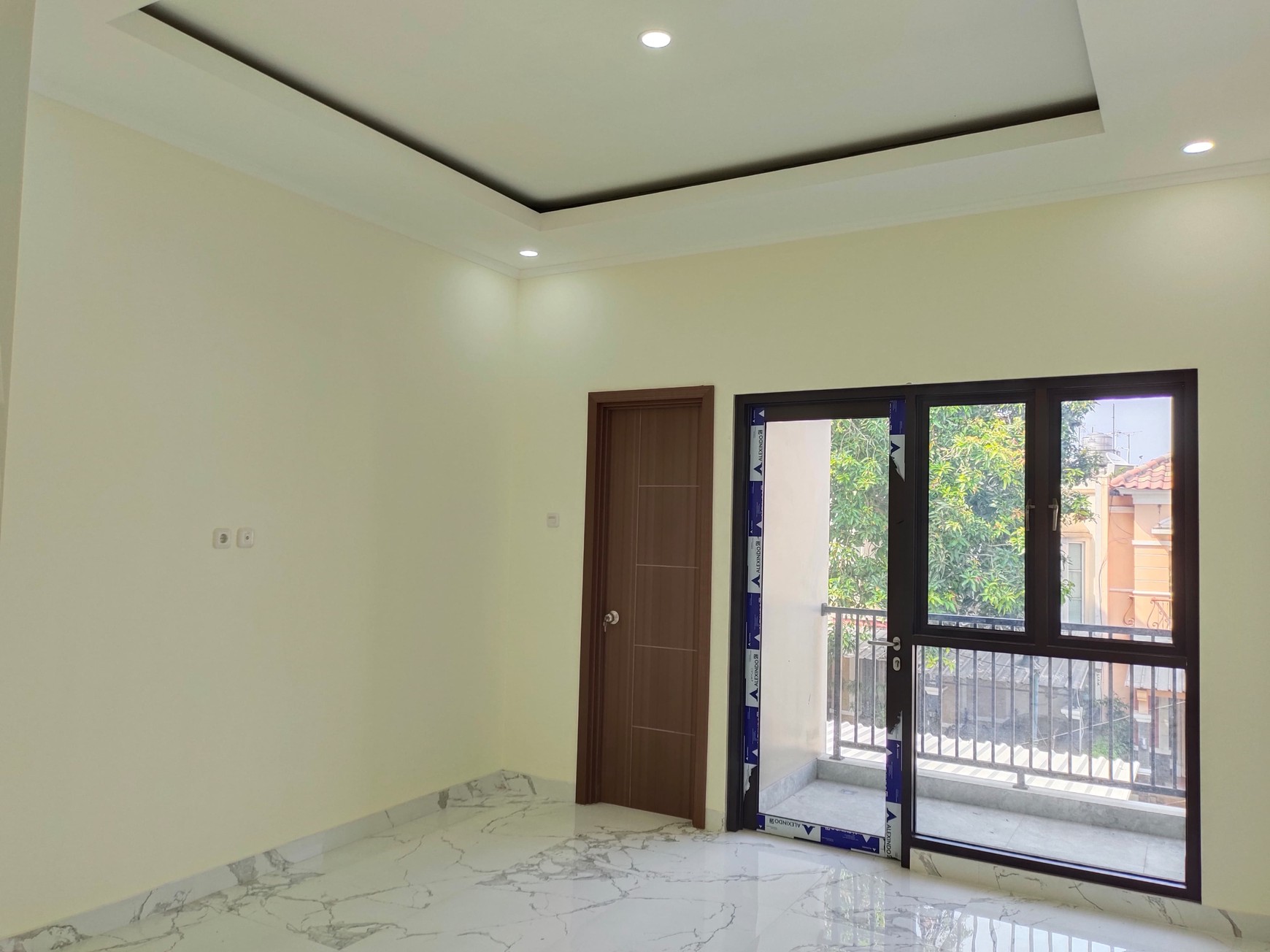 Rumah Brand New 2 Lantai di Raffles Hills Cibubur 