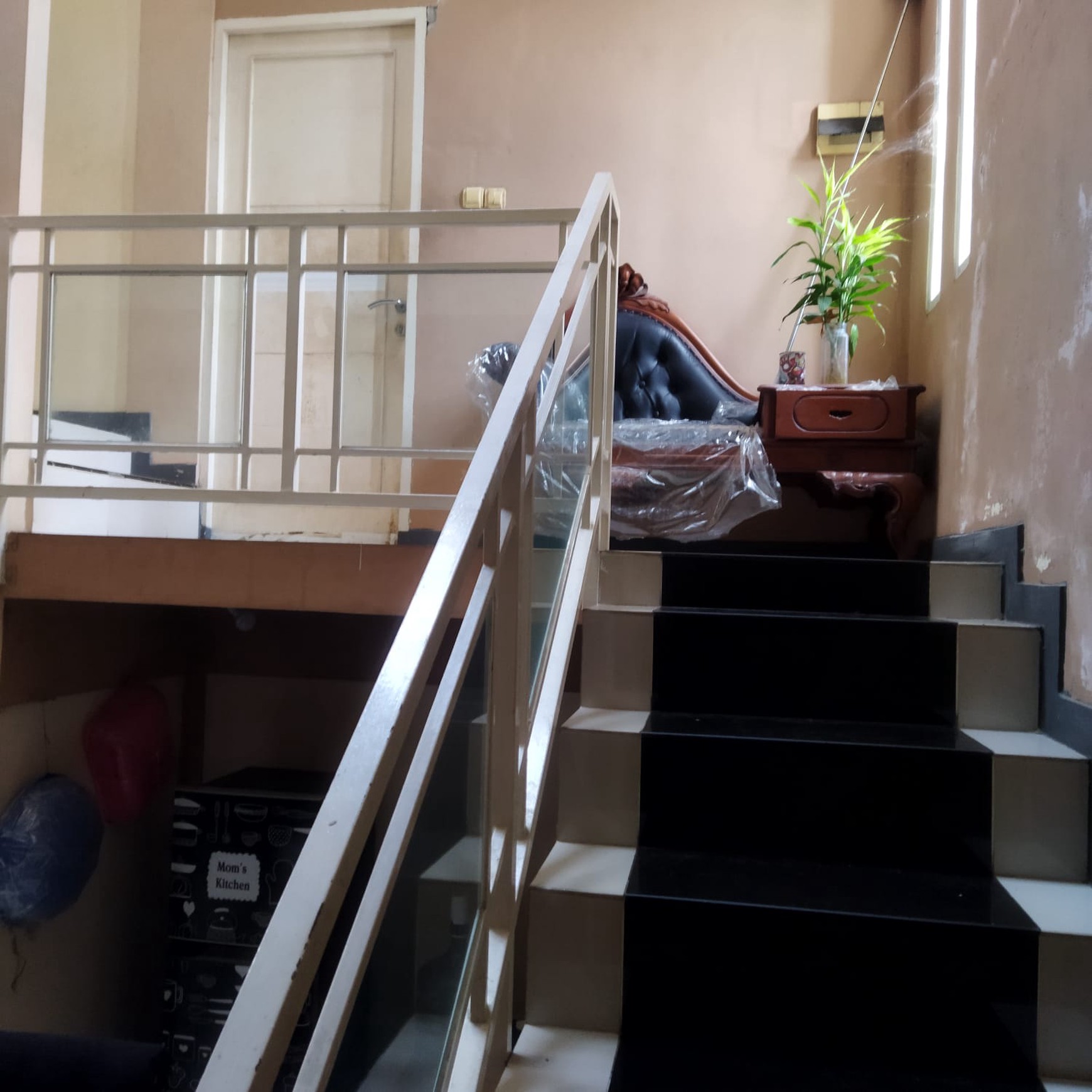 Rumah 2 Lantai Siap Huni dengan Hunian Nyaman dan Asri @Graha Bintaro