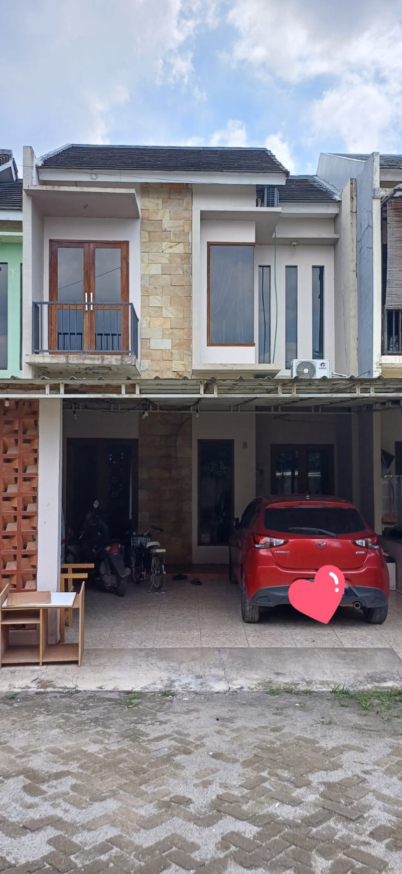 Dijual rumah modern lengkap dan nyaman dalam cluster bebas banjir