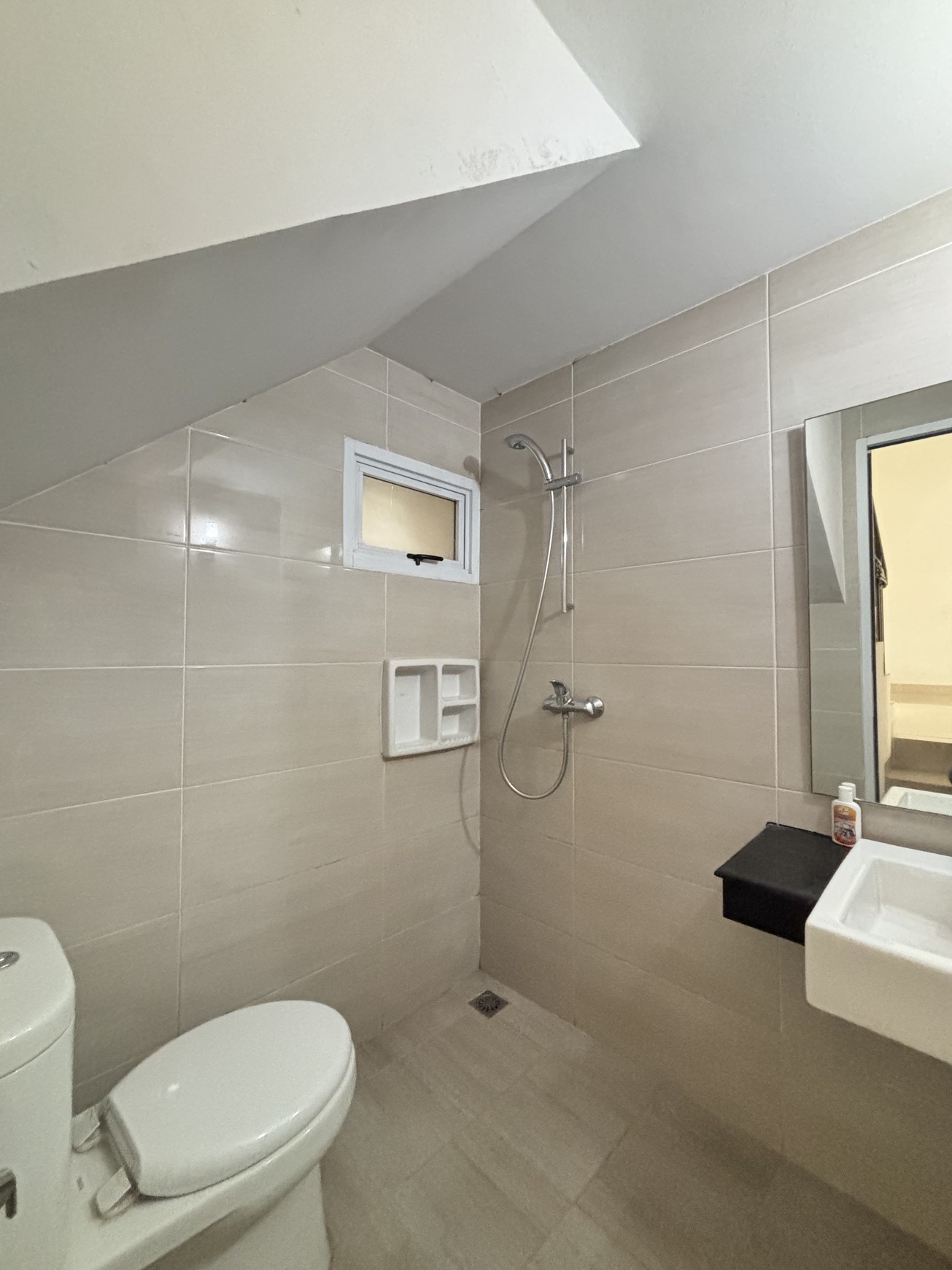 Rumah 2 Lantai di Cibubur Country Cibubur Cikeas 