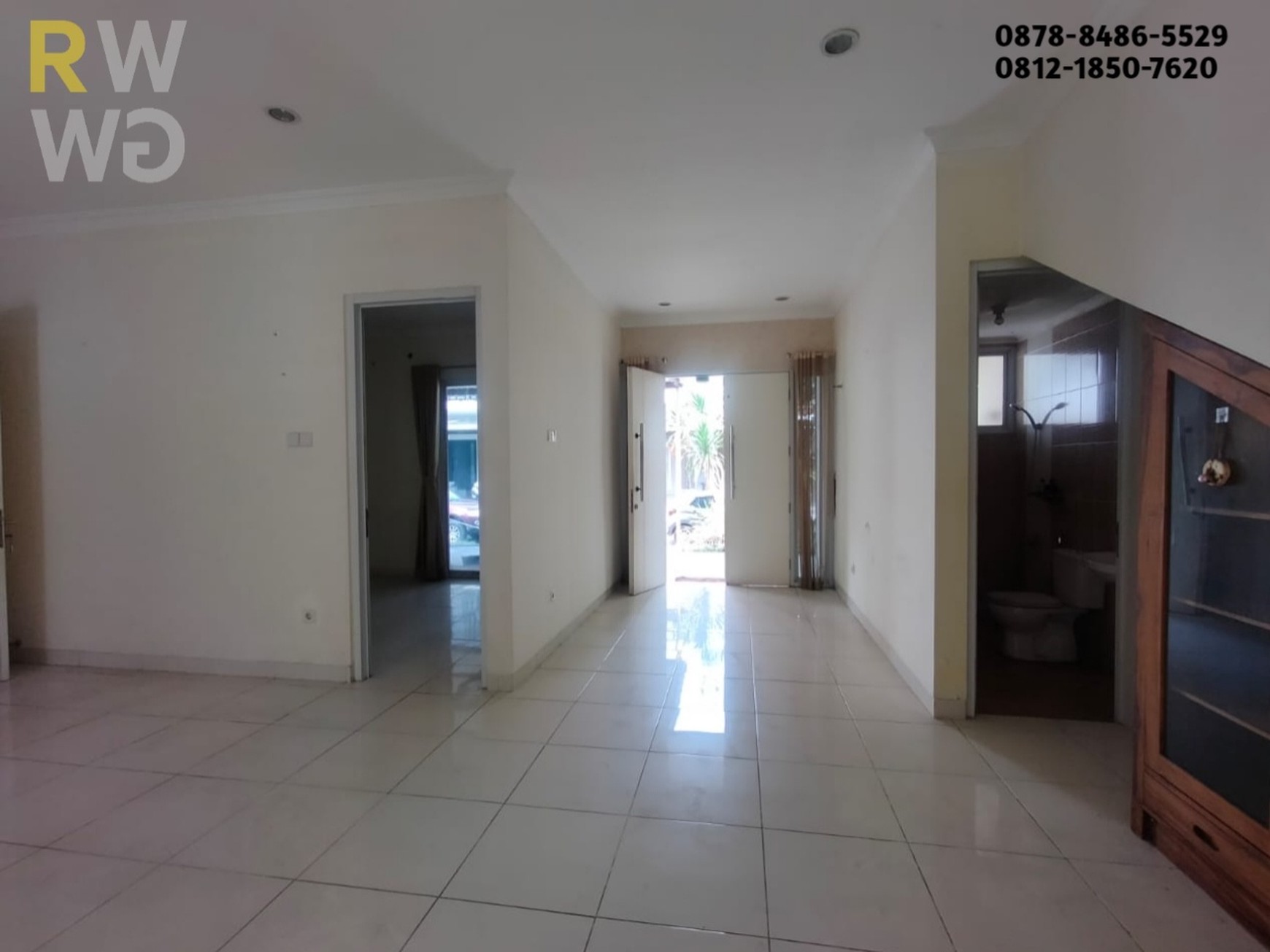 Dijual Rumah di Grand Wisata - Cluster Citrus Garden, Luas & Strategis