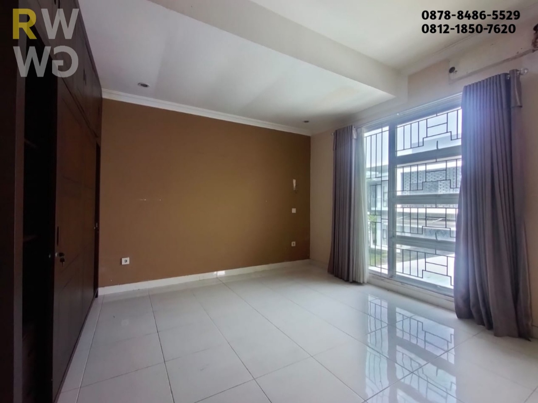 Dijual Rumah di Grand Wisata - Cluster Citrus Garden, Luas & Strategis