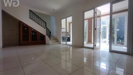 Dijual Rumah di Grand Wisata - Cluster Citrus Garden, Luas & Strategis