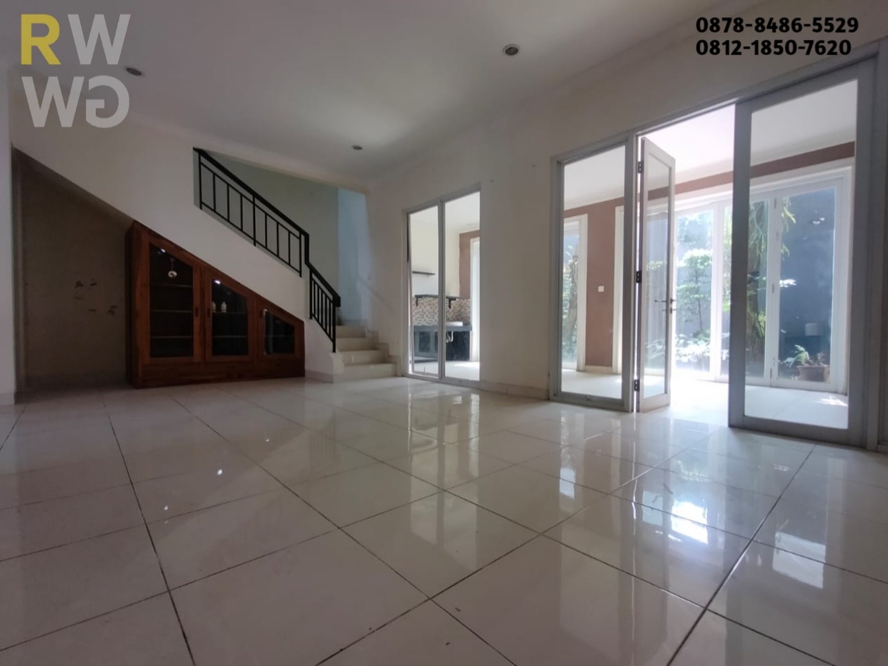 Dijual Rumah di Grand Wisata - Cluster Citrus Garden, Luas & Strategis