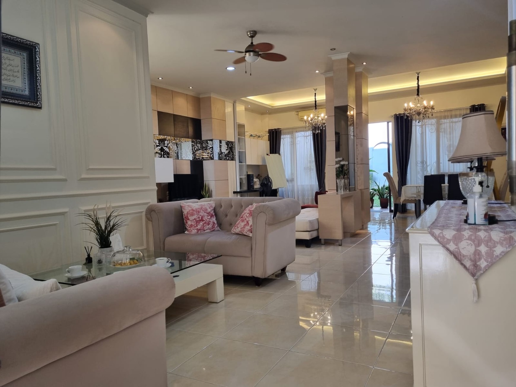 Rumah Cantik 2 Lantai dengan KT 5+1 KM 4+1 dan Siap Huni dengan Hunian Asri @Pamulang