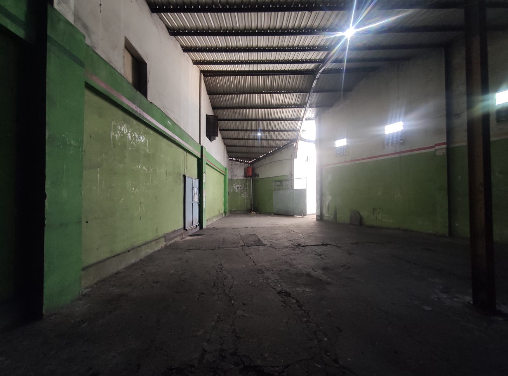 Gudang & Ruko 1174 Meter Persegi Lokasi Strategis Jalan Jogja-Solo Km 14