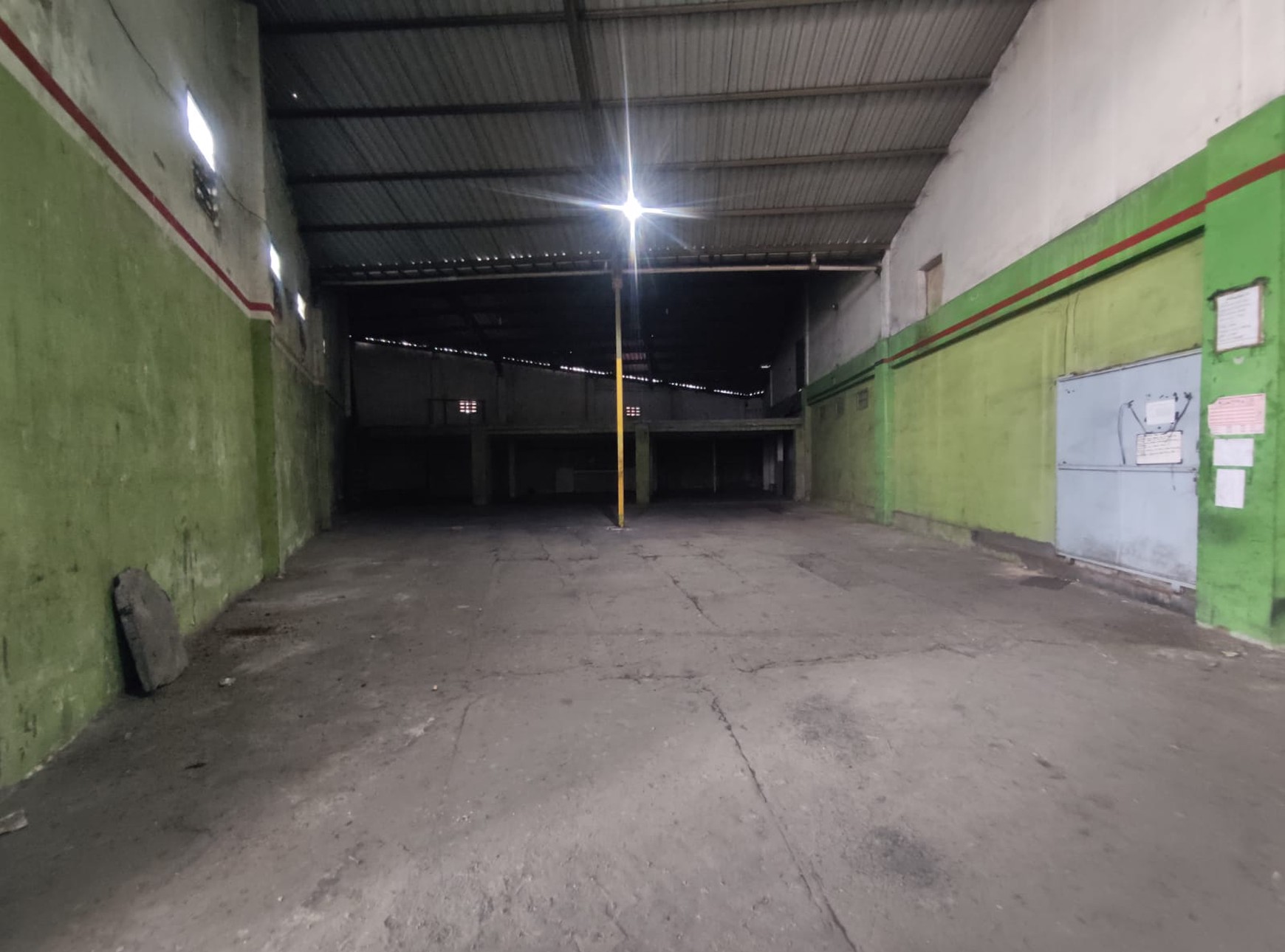 Gudang & Ruko 1174 Meter Persegi Lokasi Strategis Jalan Jogja-Solo Km 14