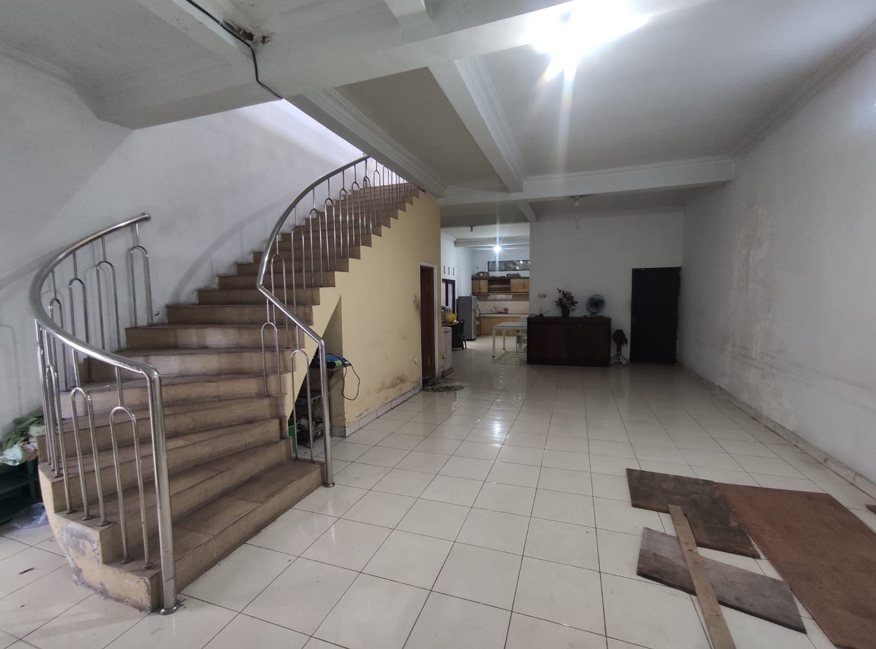 Gudang & Ruko 1174 Meter Persegi Lokasi Strategis Jalan Jogja-Solo Km 14