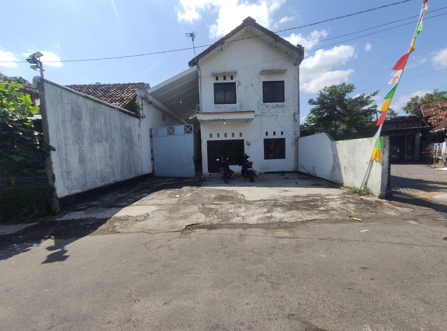 Gudang & Ruko 1174 Meter Persegi Lokasi Strategis Jalan Jogja-Solo Km 14