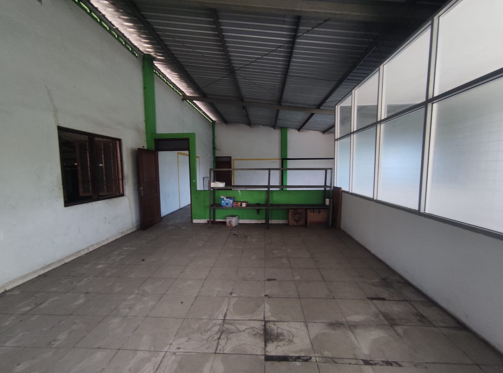 Gudang & Ruko 1174 Meter Persegi Lokasi Strategis Jalan Jogja-Solo Km 14