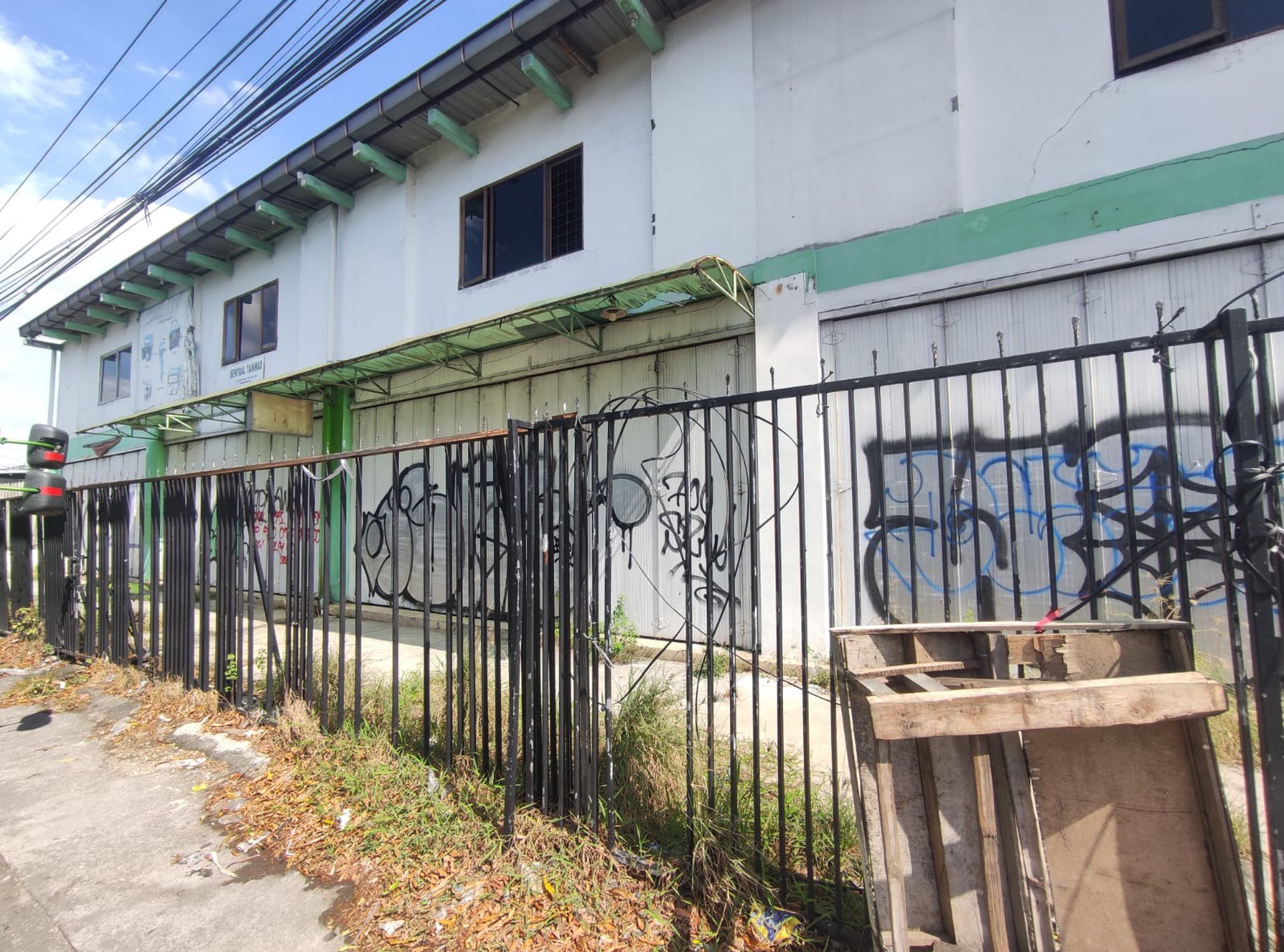 Gudang & Ruko 1174 Meter Persegi Lokasi Strategis Jalan Jogja-Solo Km 14