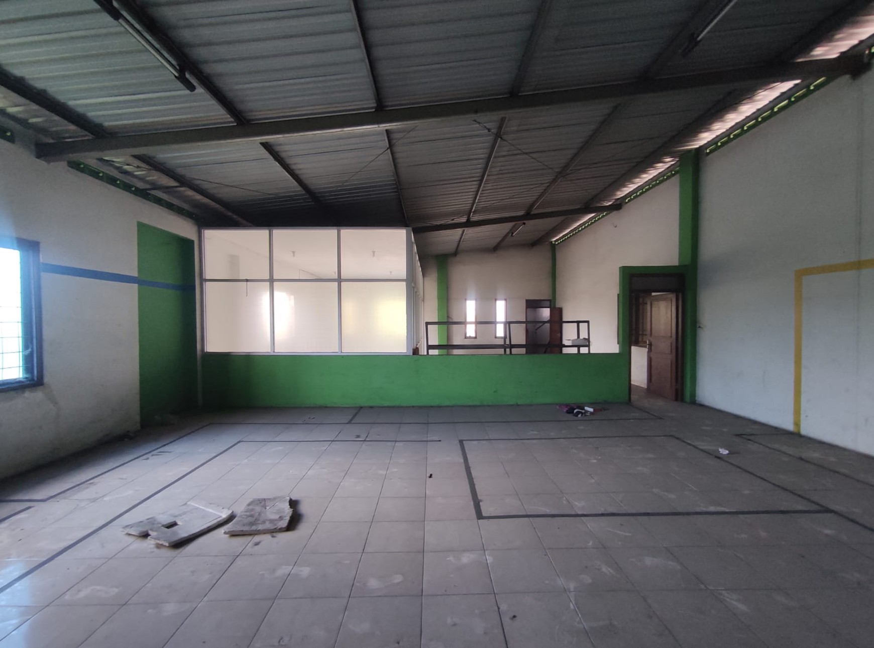 Gudang & Ruko 1174 Meter Persegi Lokasi Strategis Jalan Jogja-Solo Km 14