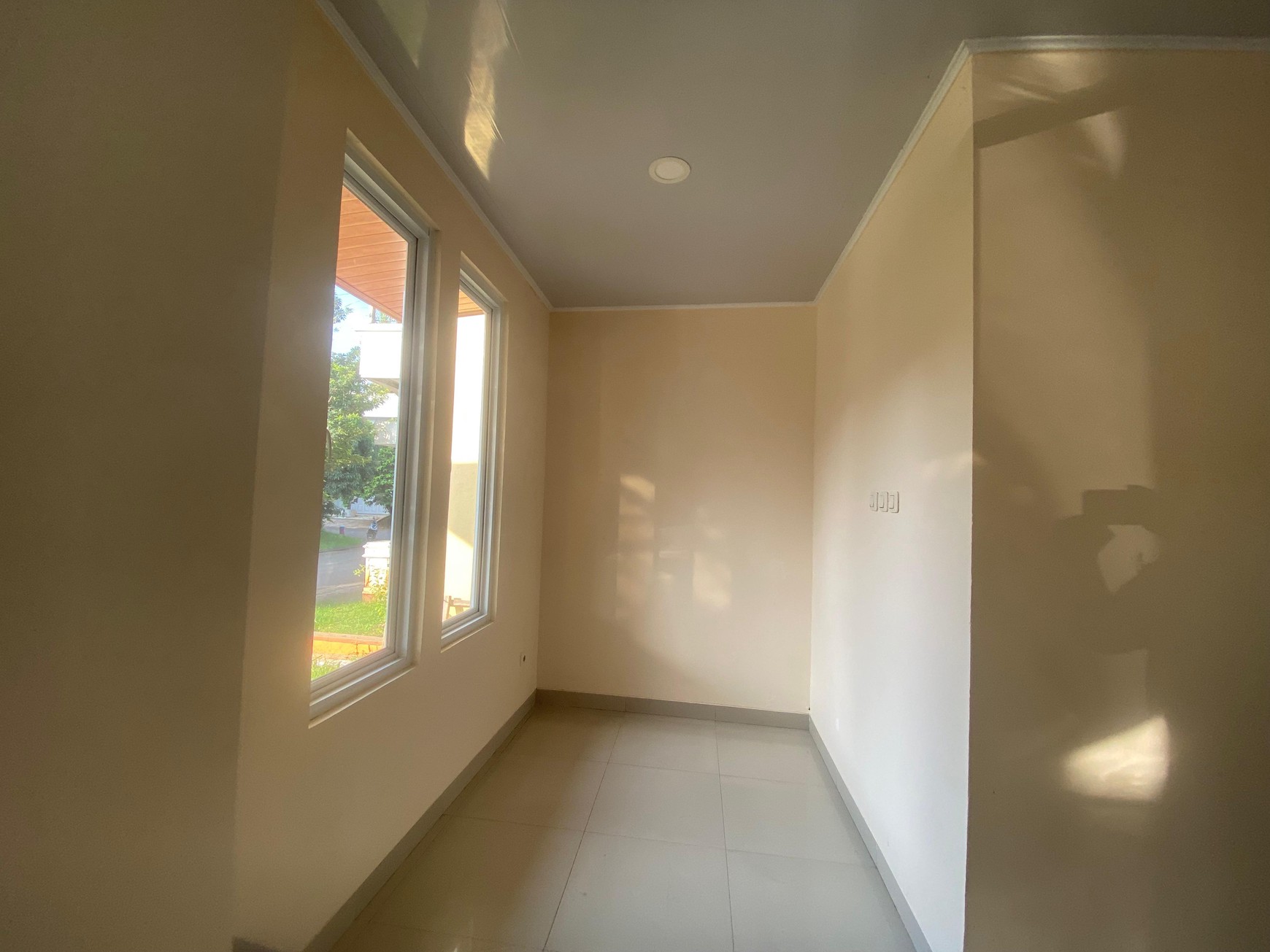 Rumah Cantik 2 Lantai, Siap Huni di Kota Wisata Cibubur 