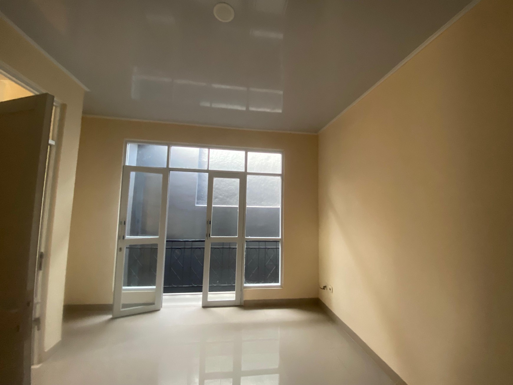 Rumah Cantik 2 Lantai, Siap Huni di Kota Wisata Cibubur 