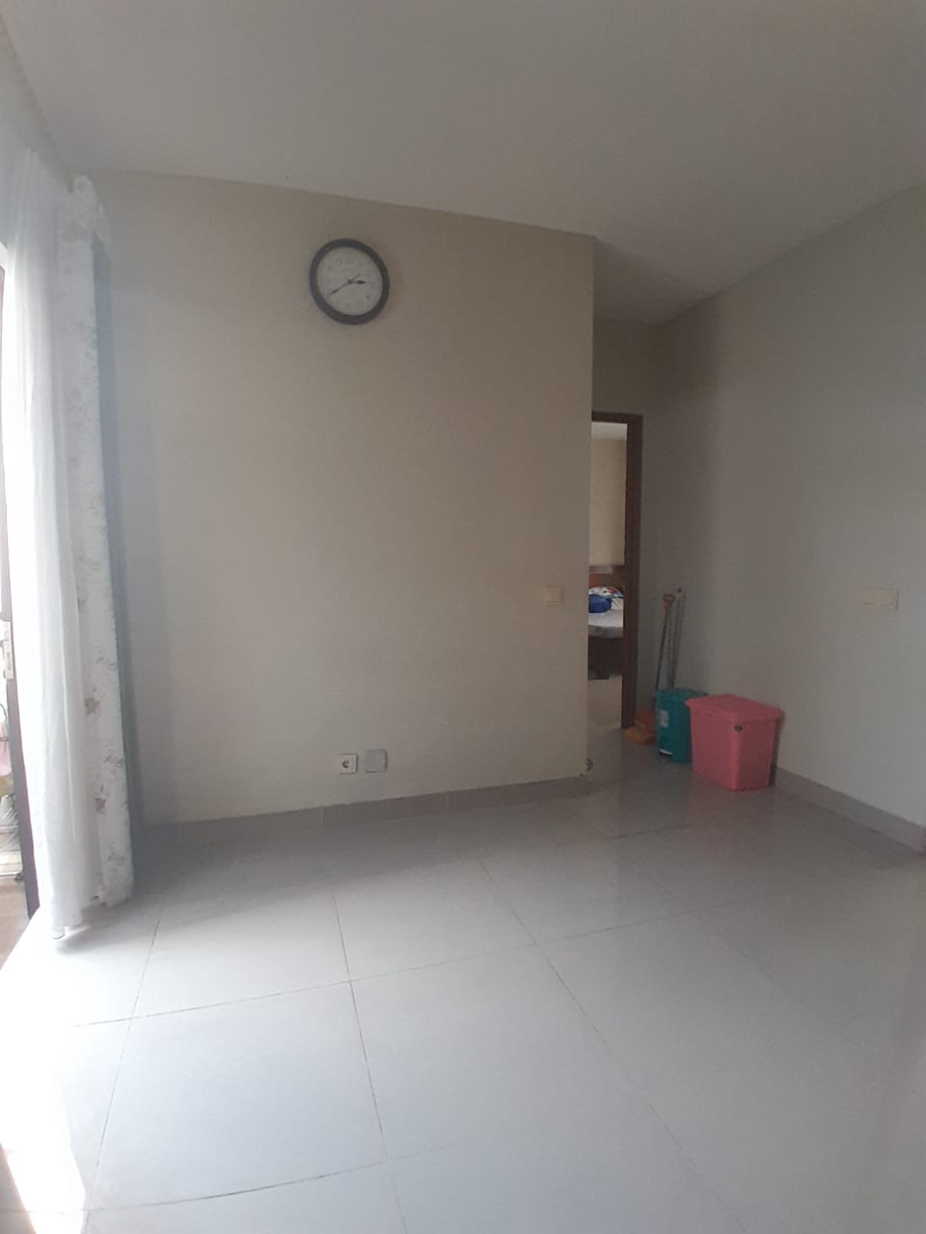 Rumah Tingkat Cantik di Premier Estate 3 Kranggan Lokasi Strategis Dekat Tol Jatiwarna