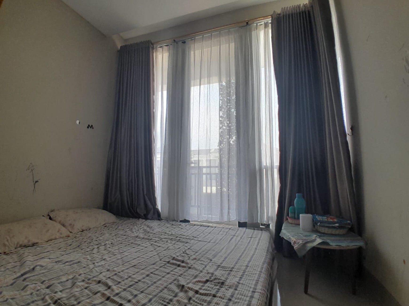 Rumah Tingkat Cantik di Premier Estate 3 Kranggan Lokasi Strategis Dekat Tol Jatiwarna