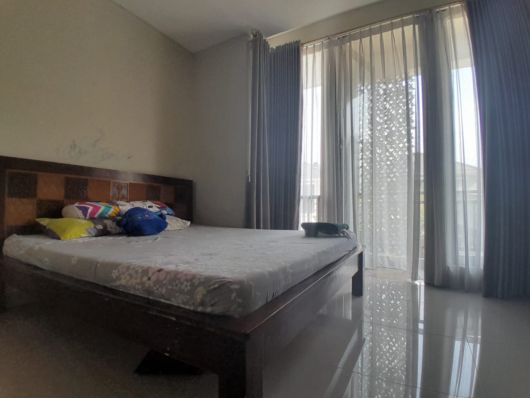 Rumah Tingkat Cantik di Premier Estate 3 Kranggan Lokasi Strategis Dekat Tol Jatiwarna