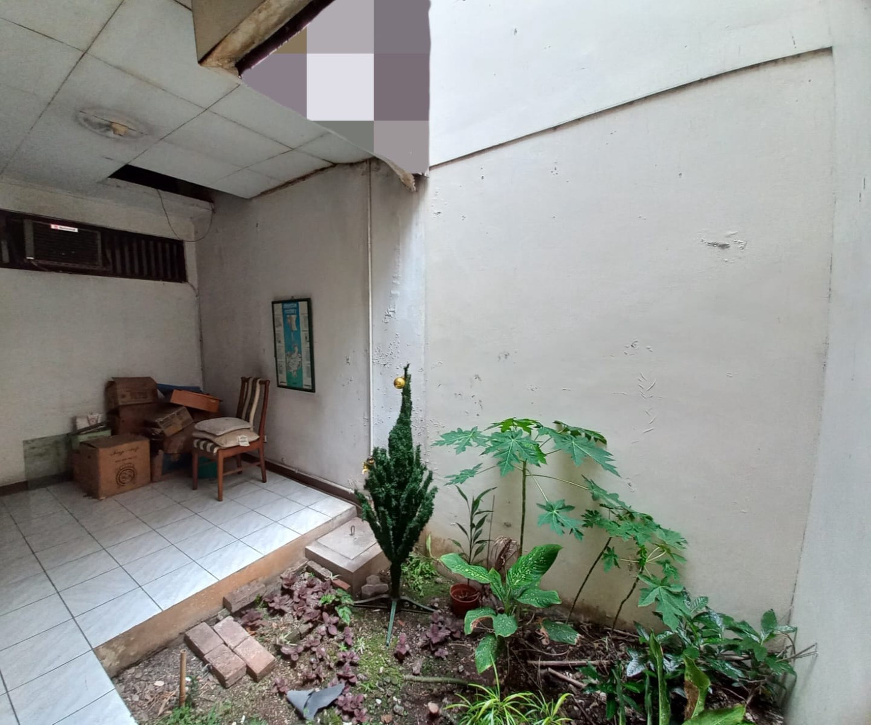 Rumah Klasik Lokasi Strategis Di Rawamangun