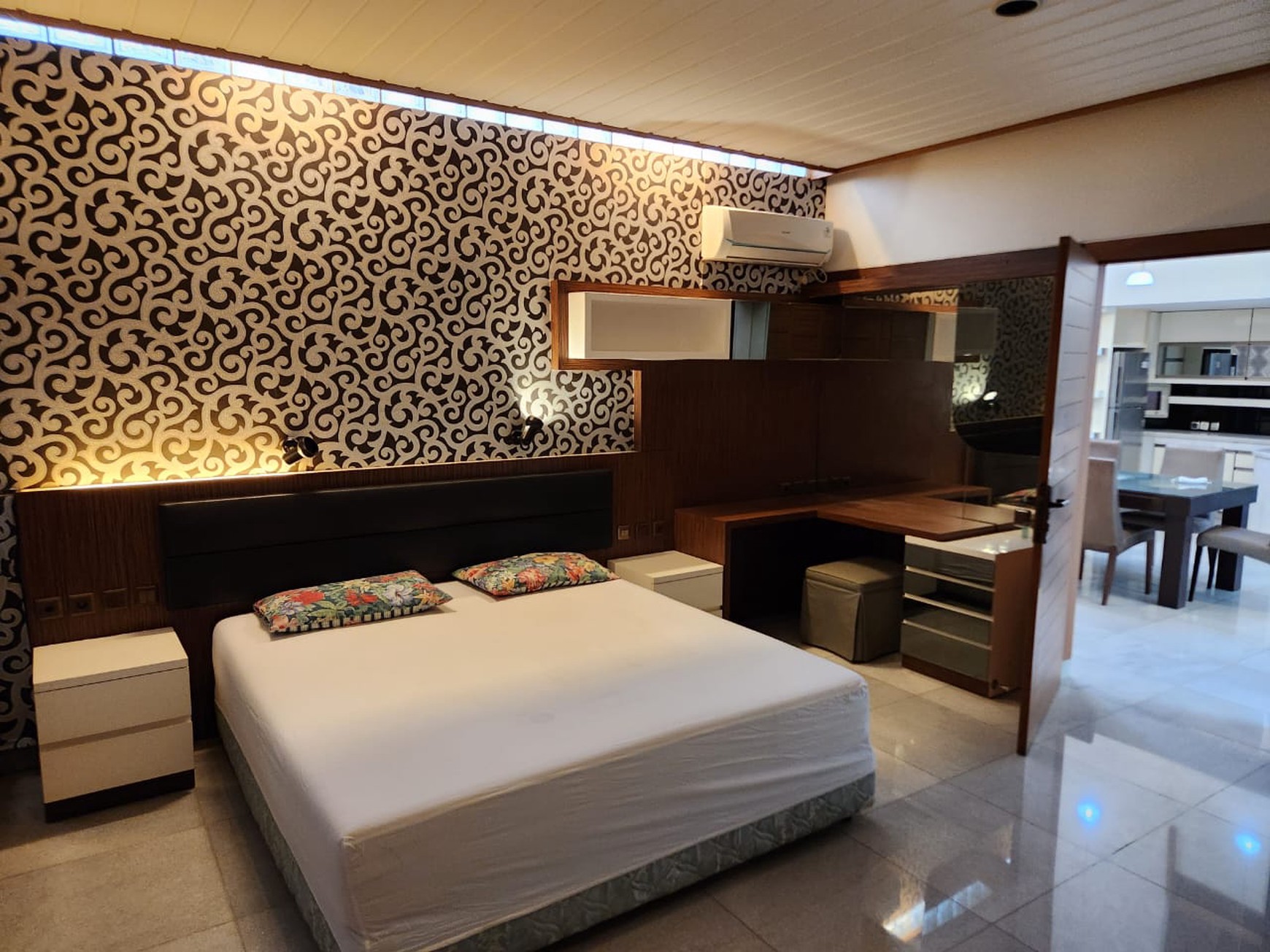 Rumah Hitung Tanah Area Cipete