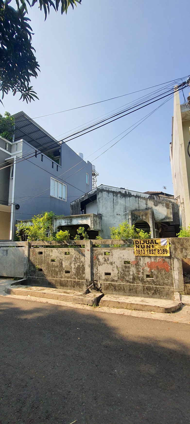 Kavling + Bangunan (rumah rusak), Cocok Untuk Investasi Atau Bangun Baru