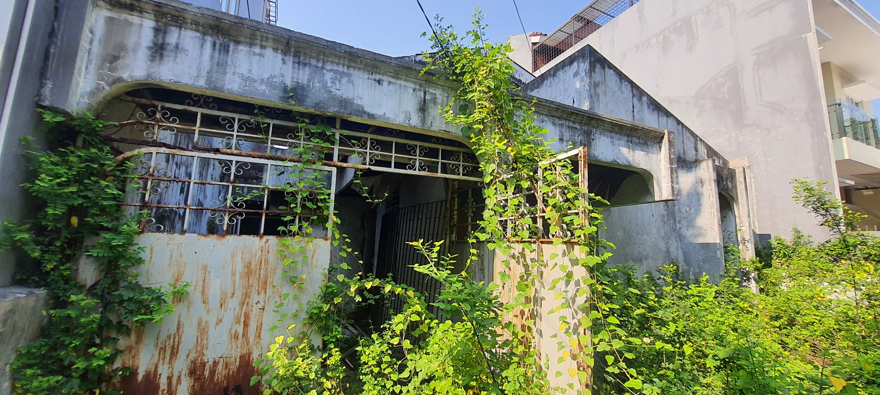 Kavling + Bangunan (rumah rusak), Cocok Untuk Investasi Atau Bangun Baru