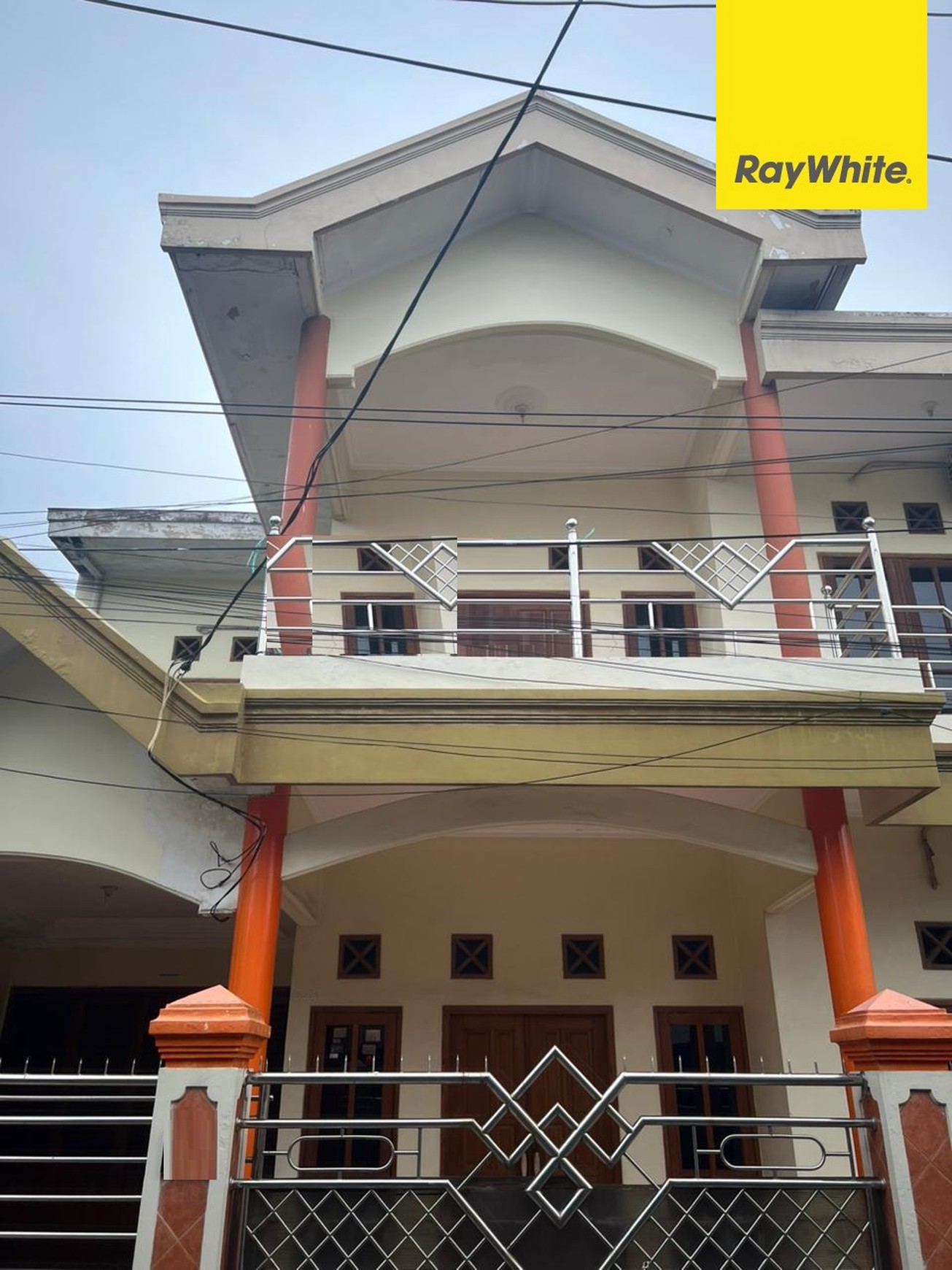 Disewakan Rumah 2 lantai di Gubeng Kertajaya Surabaya