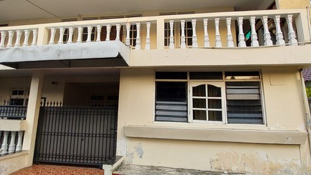 Rumah di Jakarta Selatan 2 Lantai Siap Huni sudah SHM 