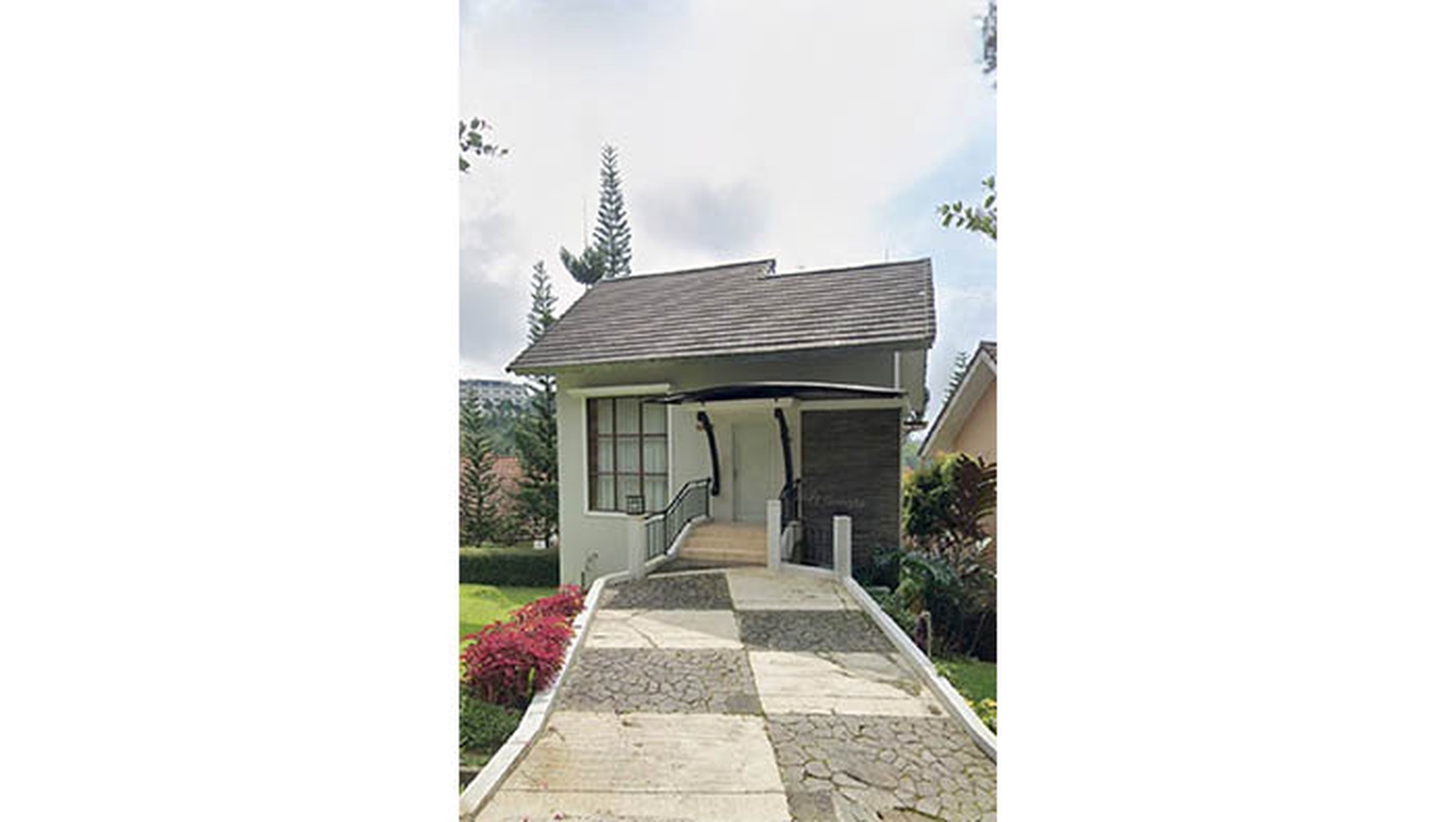 Villa Kota Bunga, Puncak, Cipanas. Rapih terawat, siap menanti Anda untuk momen-momen akhir pekan dan liburan yang penuh kesan