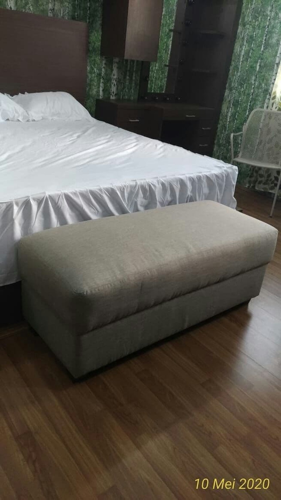 Sewa Apartemen Studio Furnished Murah dengan Good View Berlokasi Strategis di Puncak Permai Tower C, Surabaya