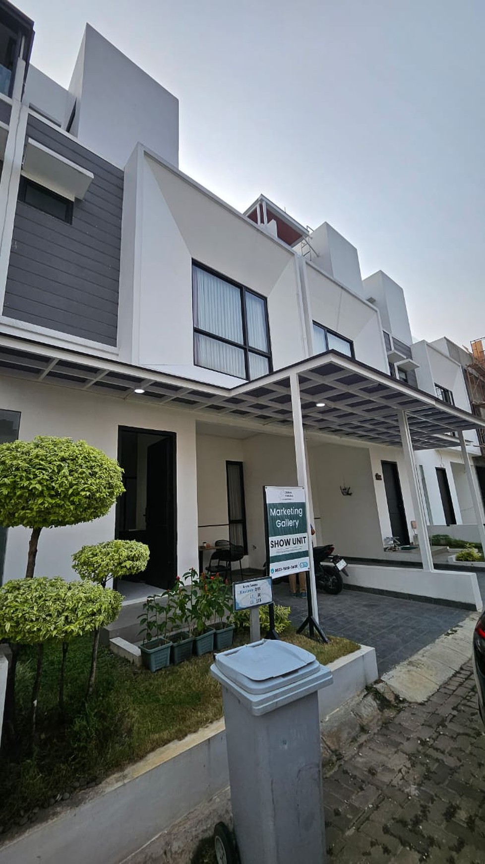 Rumah Bagus Di Jl Tarumanegara, Graha Taruna Ciputat