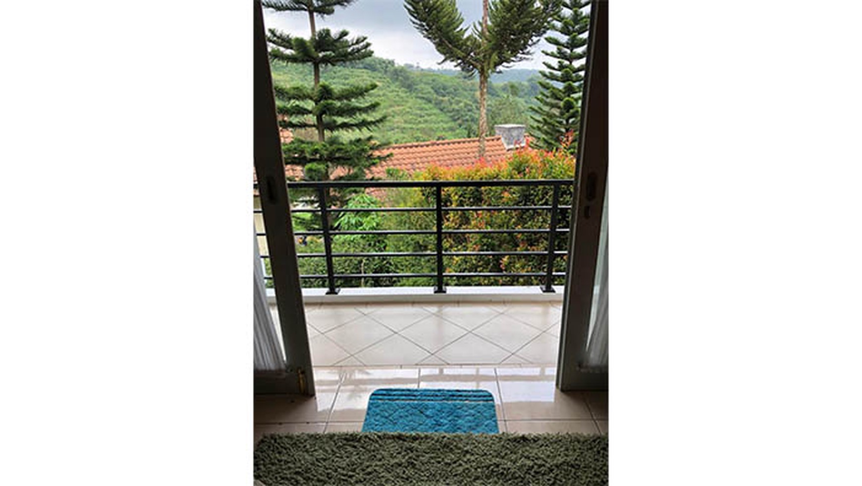 Villa Kota Bunga, Puncak, Cipanas. Rapih terawat, siap menanti Anda untuk momen-momen akhir pekan dan liburan yang penuh kesan
